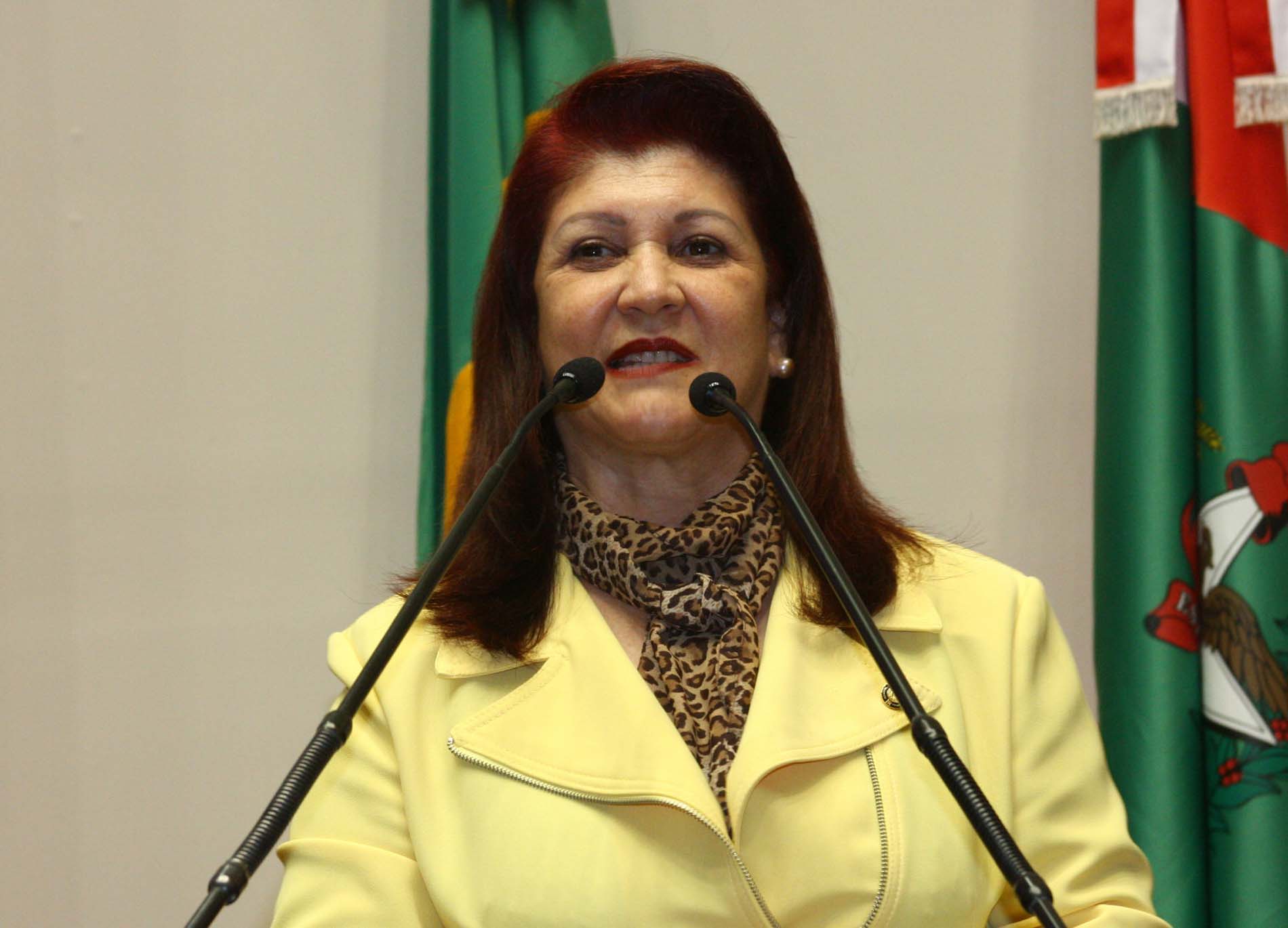 Deputada Professora Odete de Jesus (PRB)