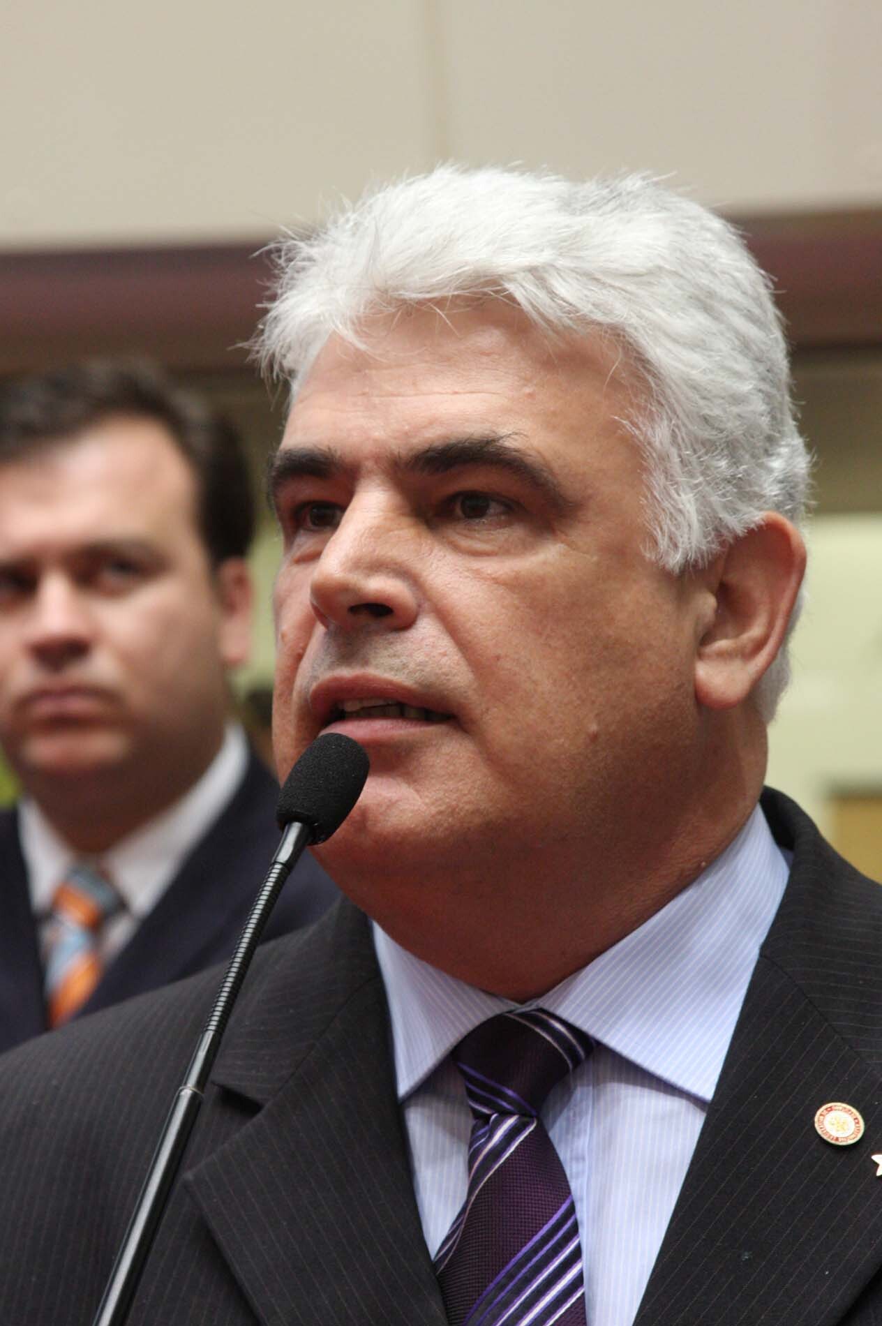 Dos Gabinetes – Deputado Décio participa de agenda com Ministro Edson dos Santos