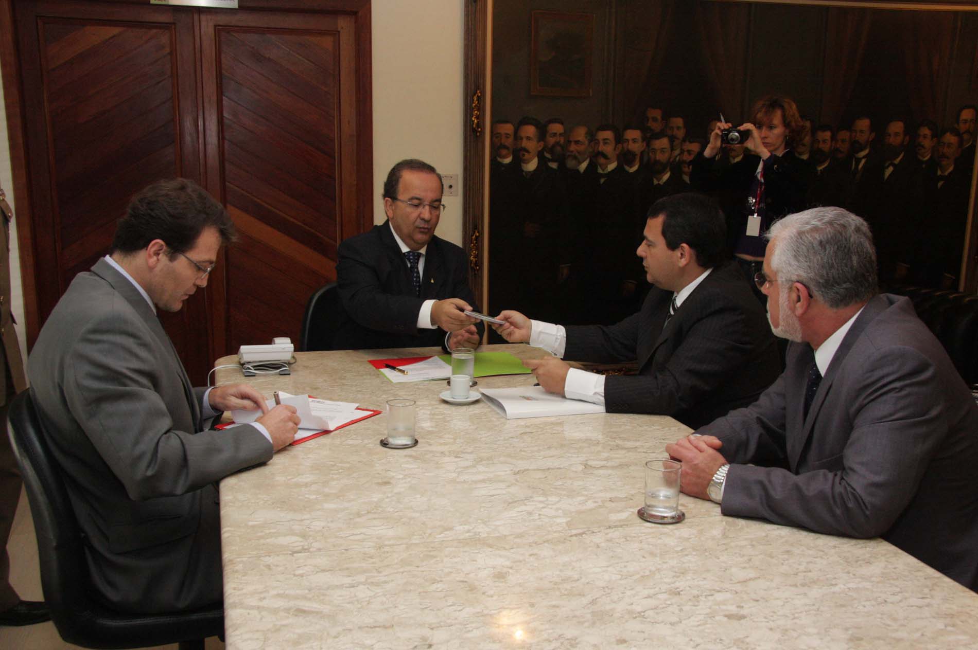 Assinatura de convênio entre ALESC e MP-SC