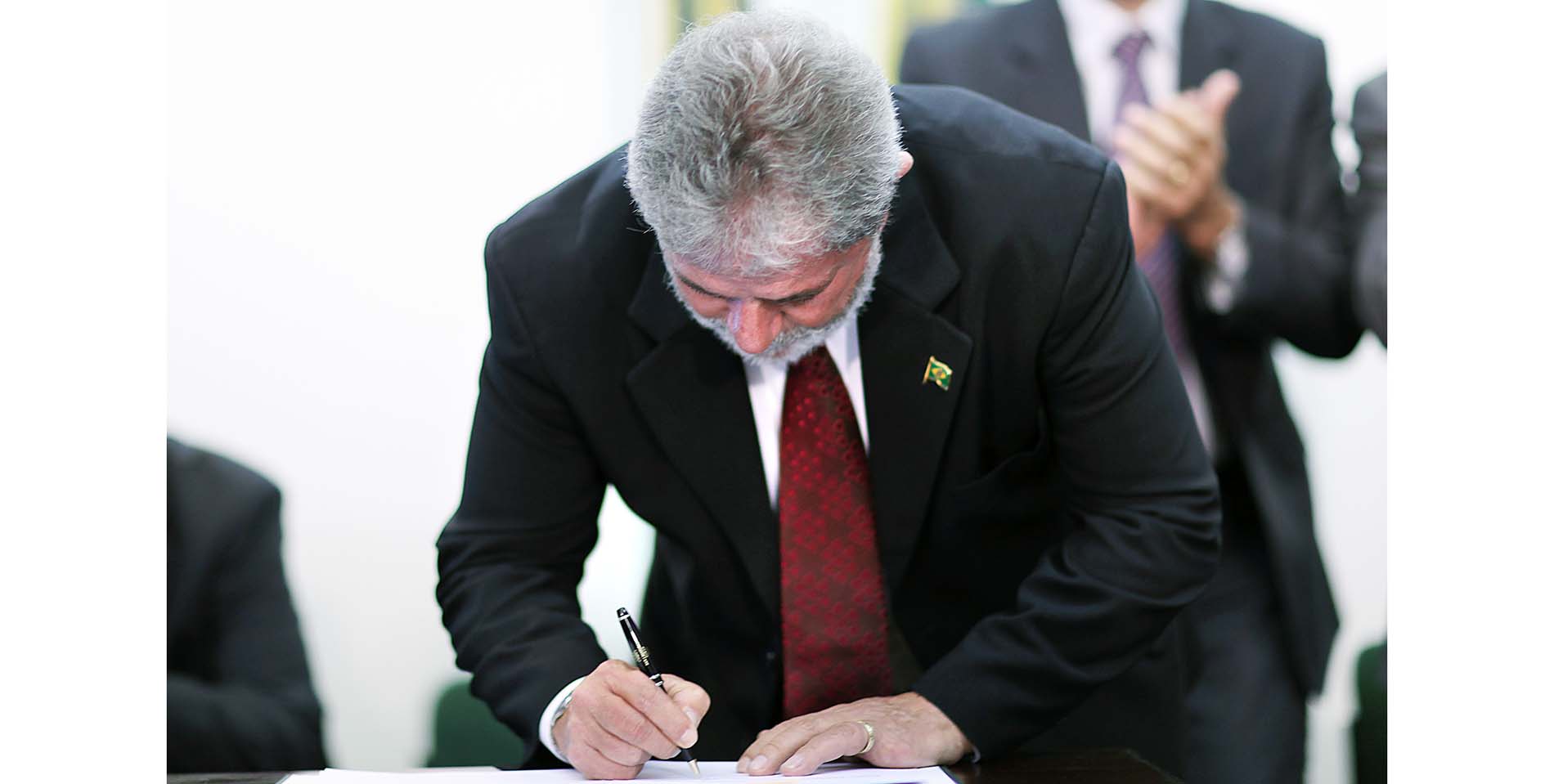 Presidente Lula assina decreto que institui Universidade Federal da Fronteira Sul