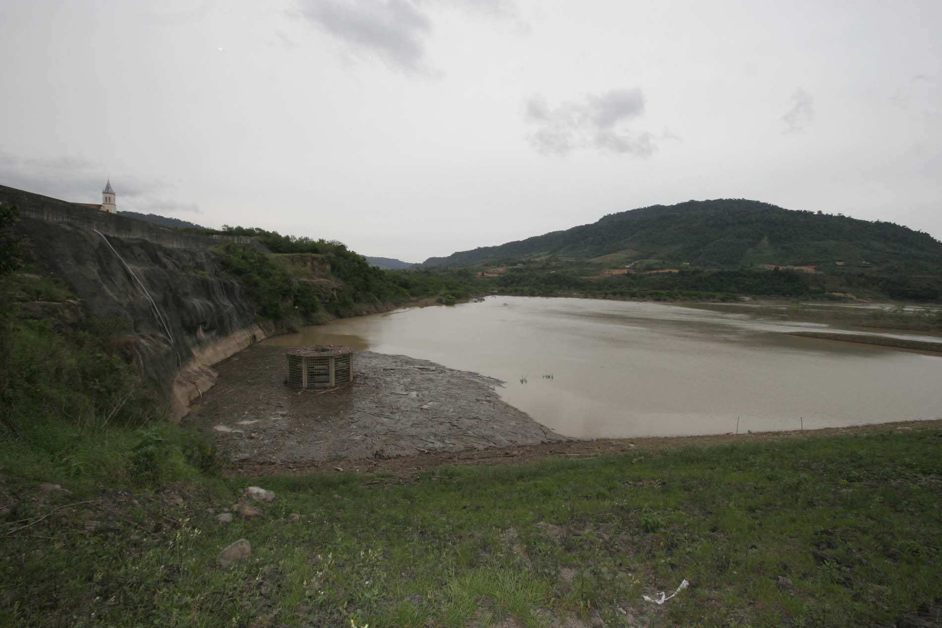 Deputados visitam barragens do Alto Vale do Itajaí