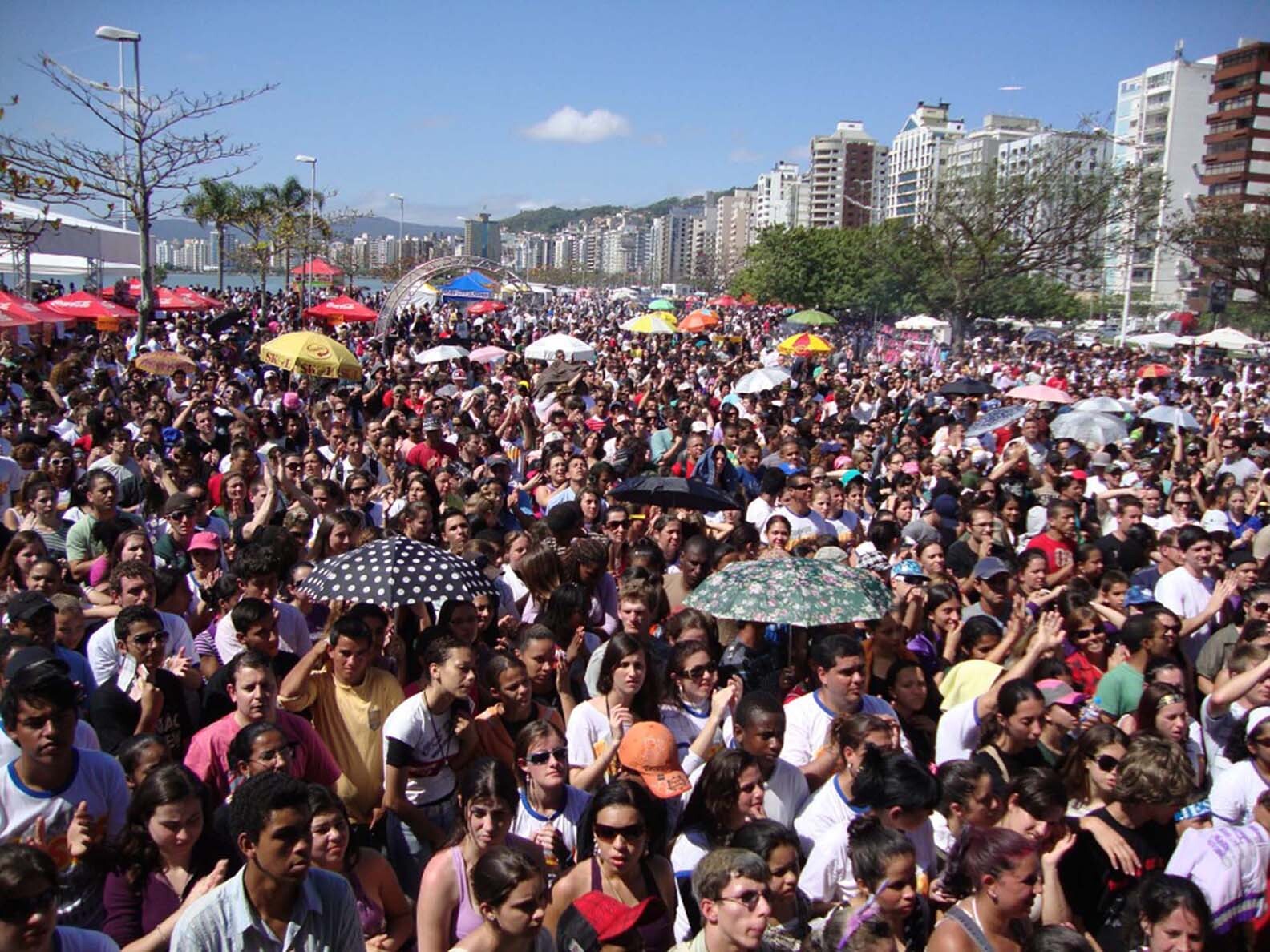 Dos Gabinetes – Marcha para Jesus reúne milhares de fiéis em Florianópolis