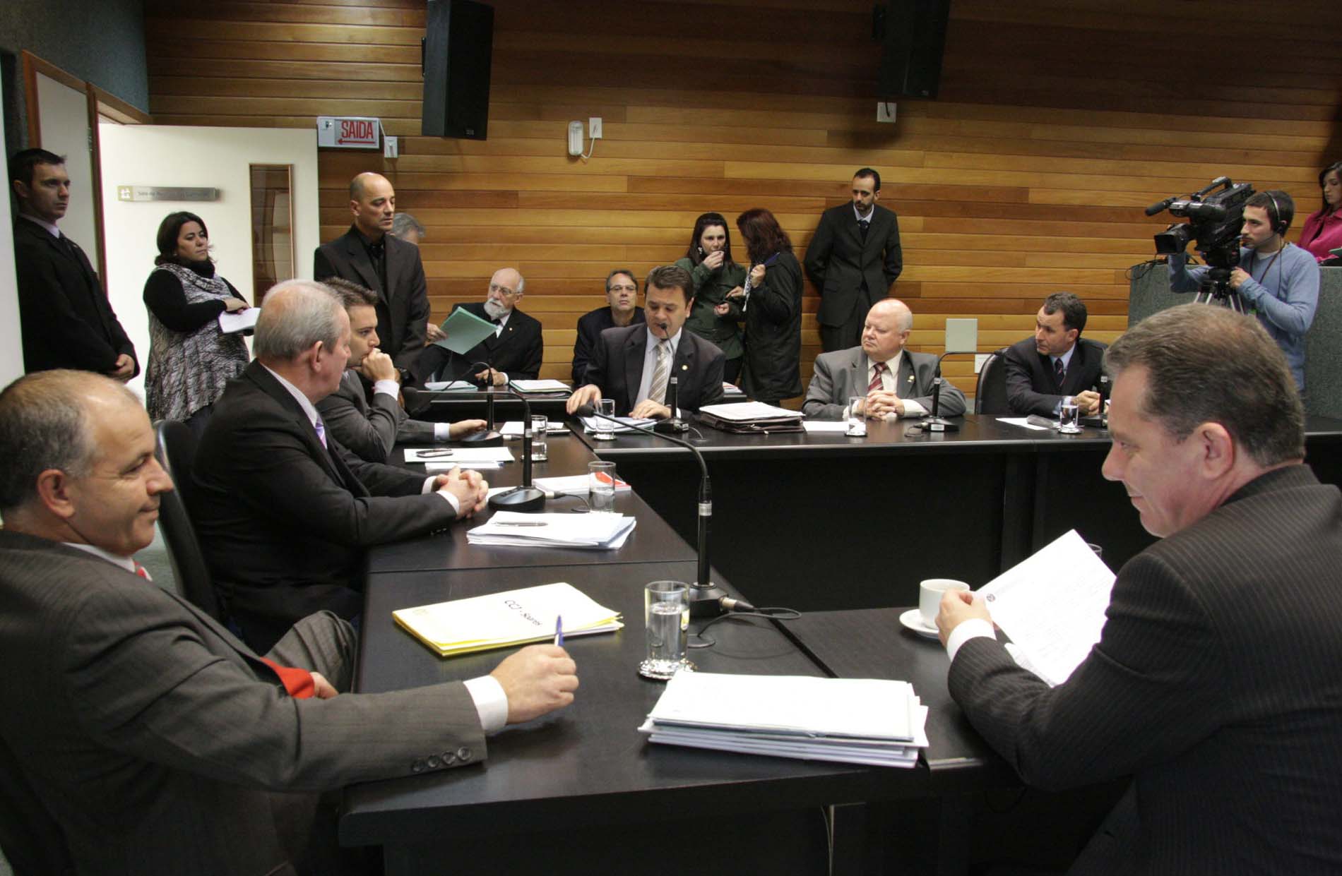 CCJ admite MP da fiscalização de comercialização irregular de combustível