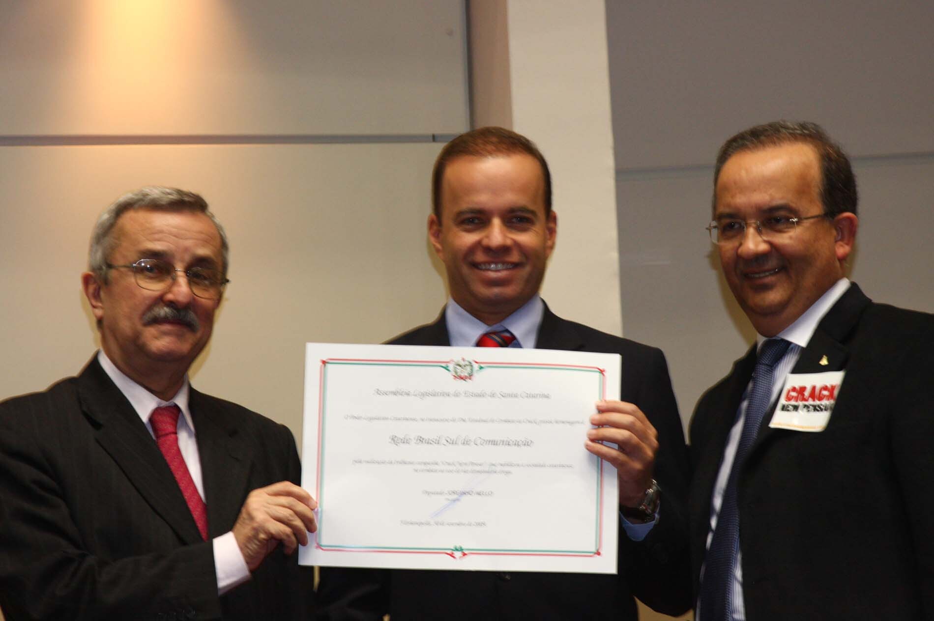Dos Gabinetes – Presidente Jorginho Mello também apoia a luta contra as drogas