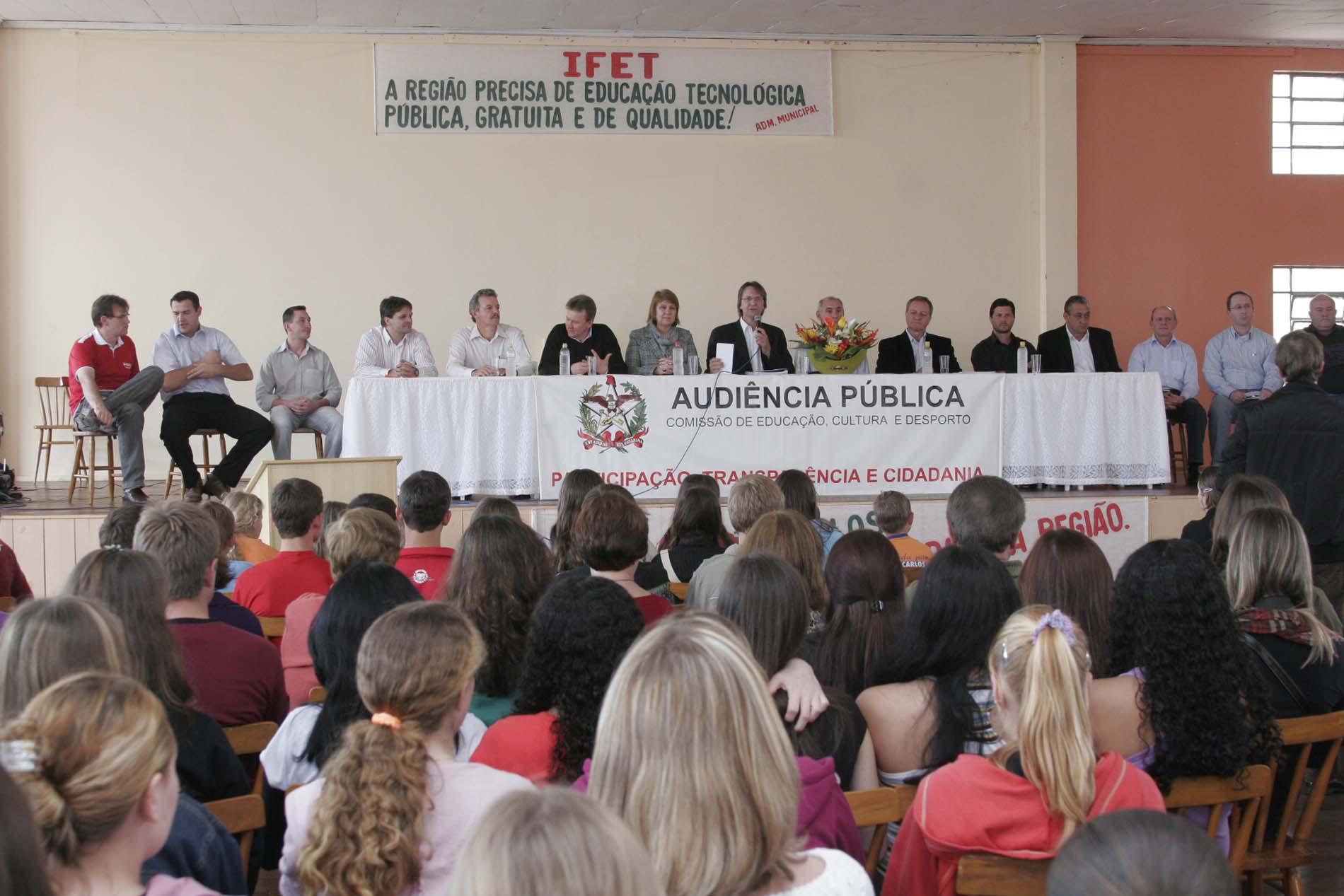 Audiência Pública sobre Implantação de uma extensão do Instituto Federal de Tecnologia - IFET - São Carlos/SC.