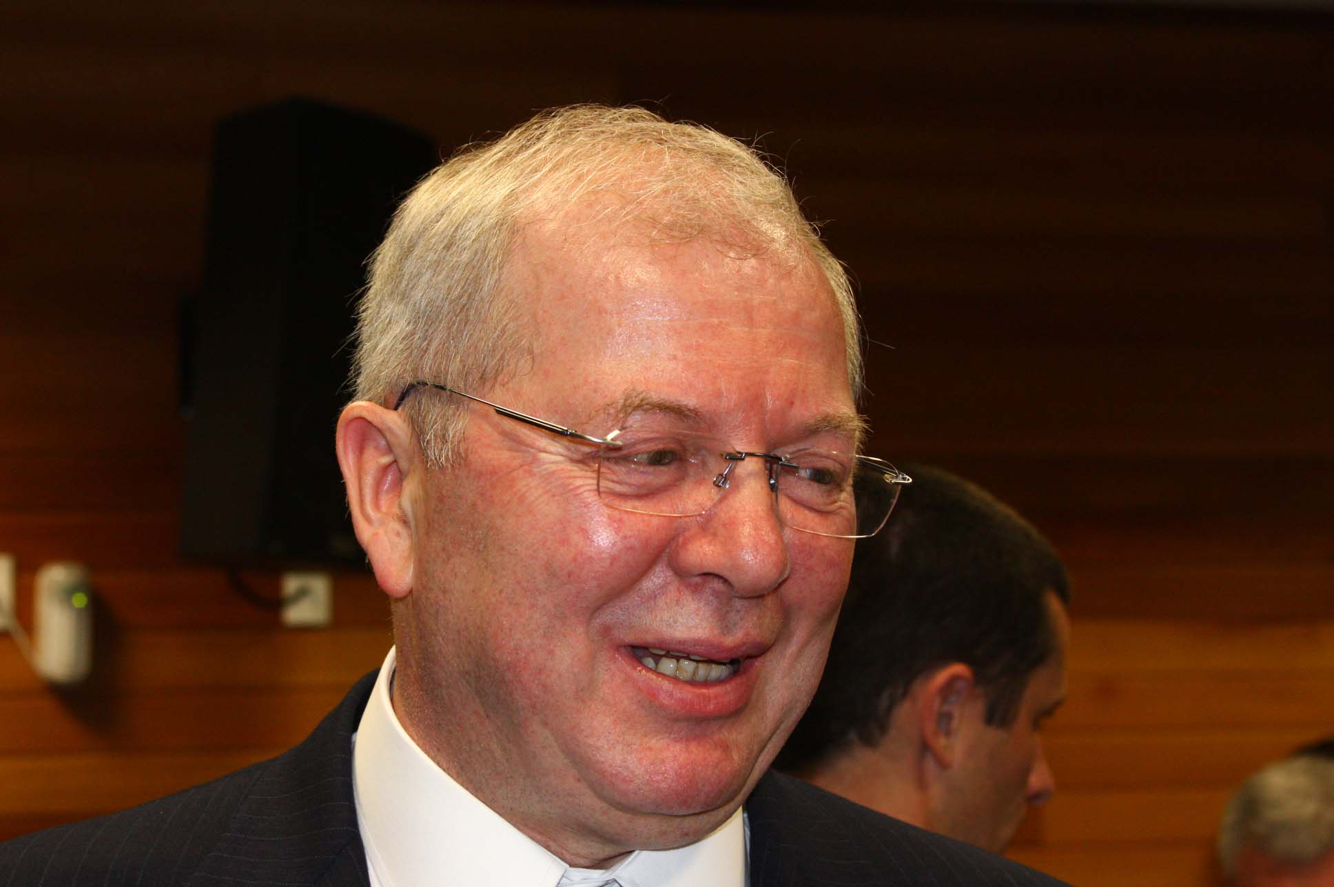 Lírio Parizotto presta esclarecimento sobre Celesc
