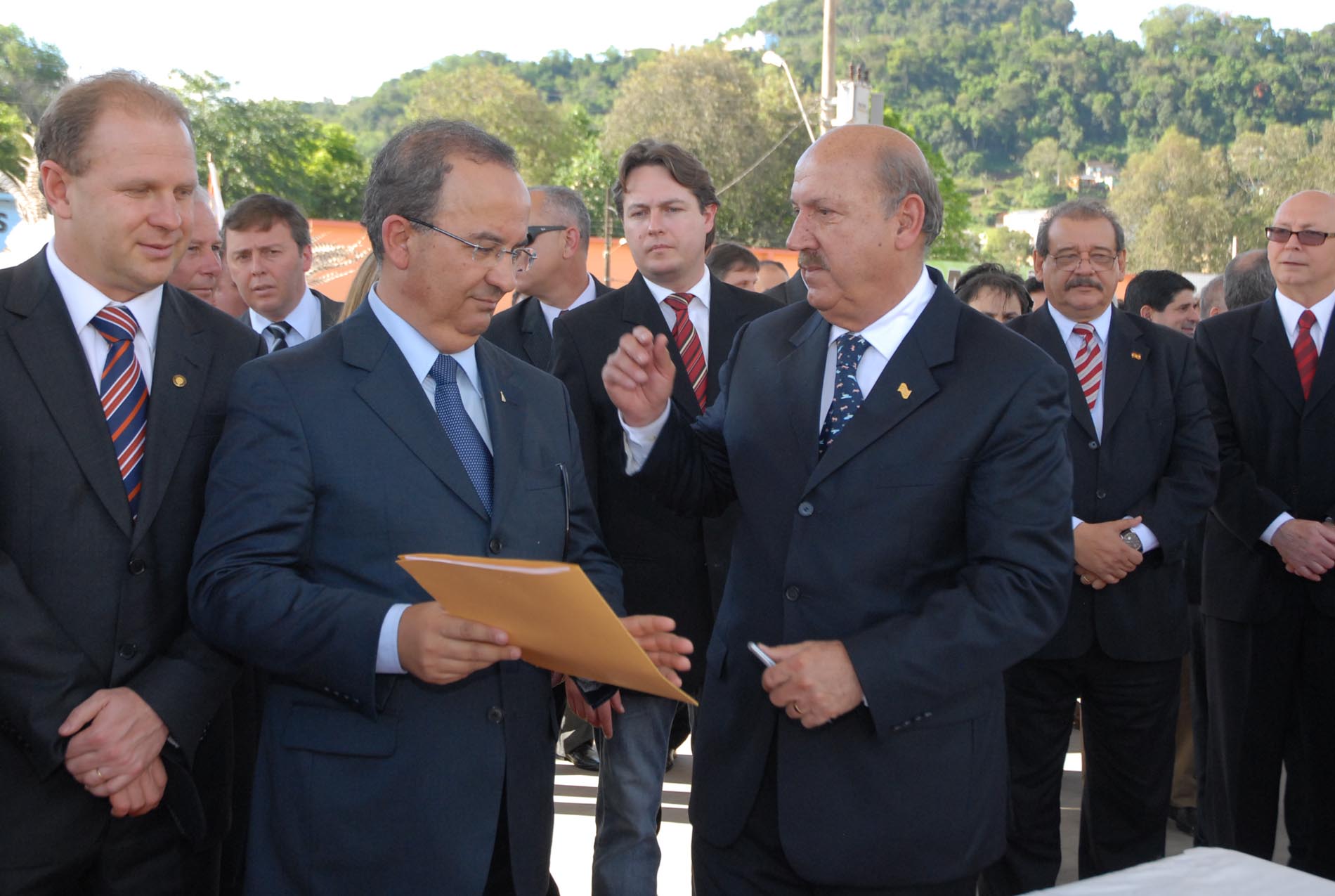 Jorginho Mello assume o governo do Estado