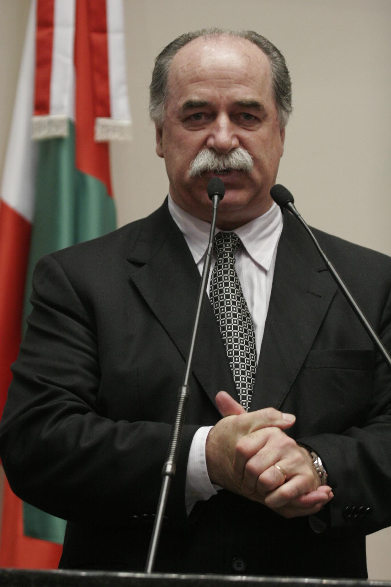 Deputado Romildo Titon (PMDB)
