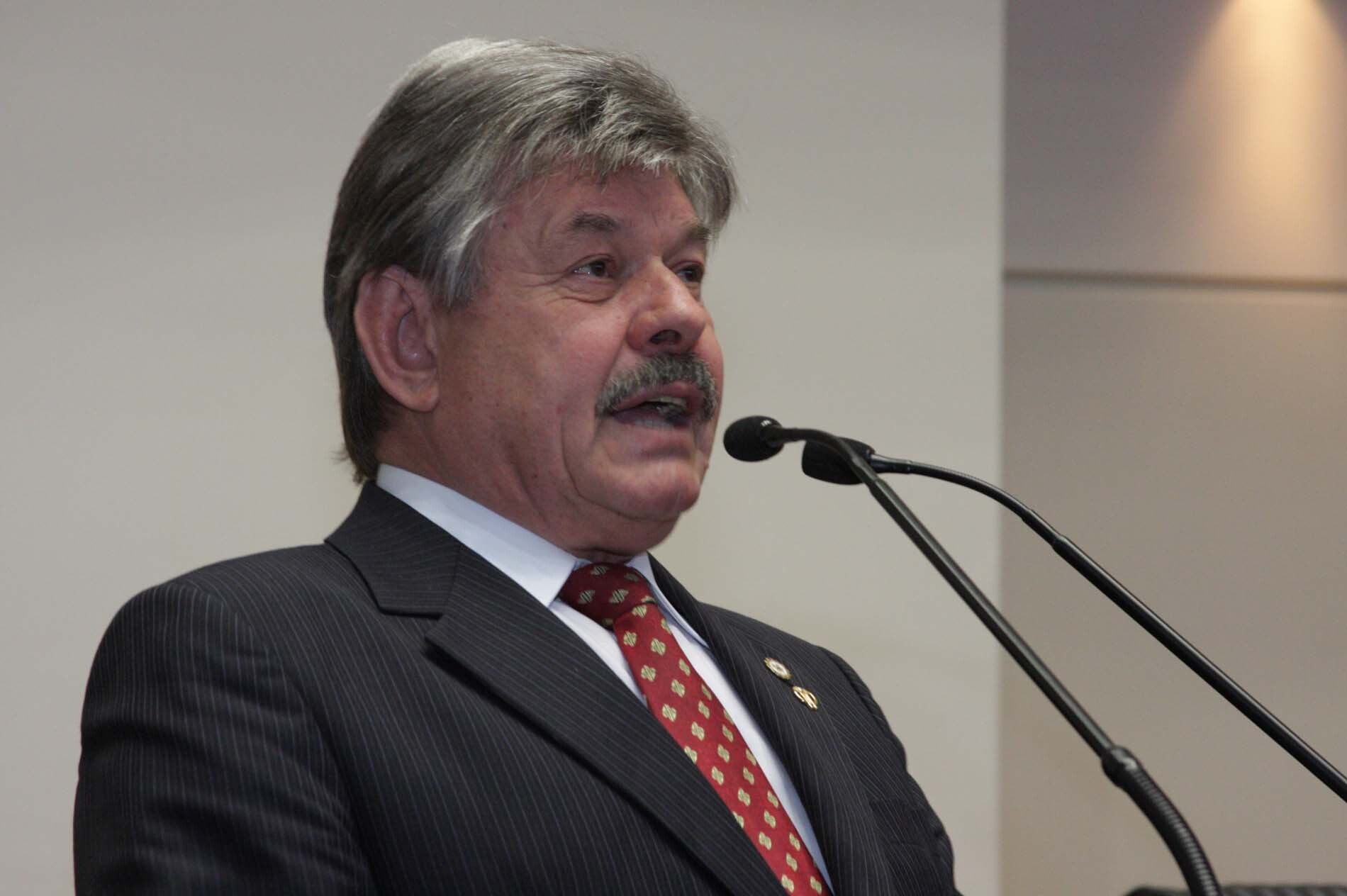 Dos Gabinetes – Deputado Reno apresenta ações em favor dos atingidos pela chuva de granizo