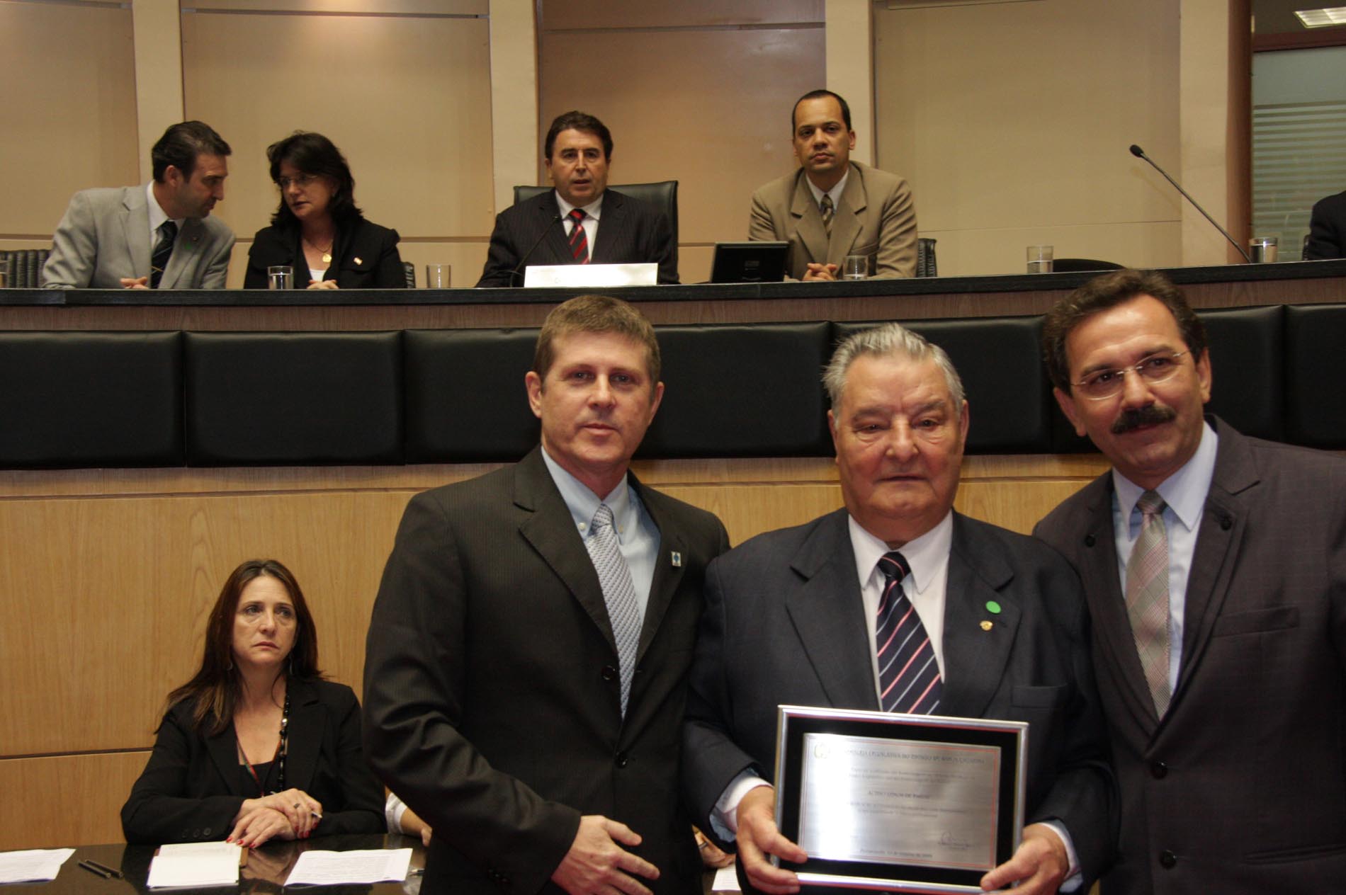 Sessão Especial em comemoração ao Dia do Médico