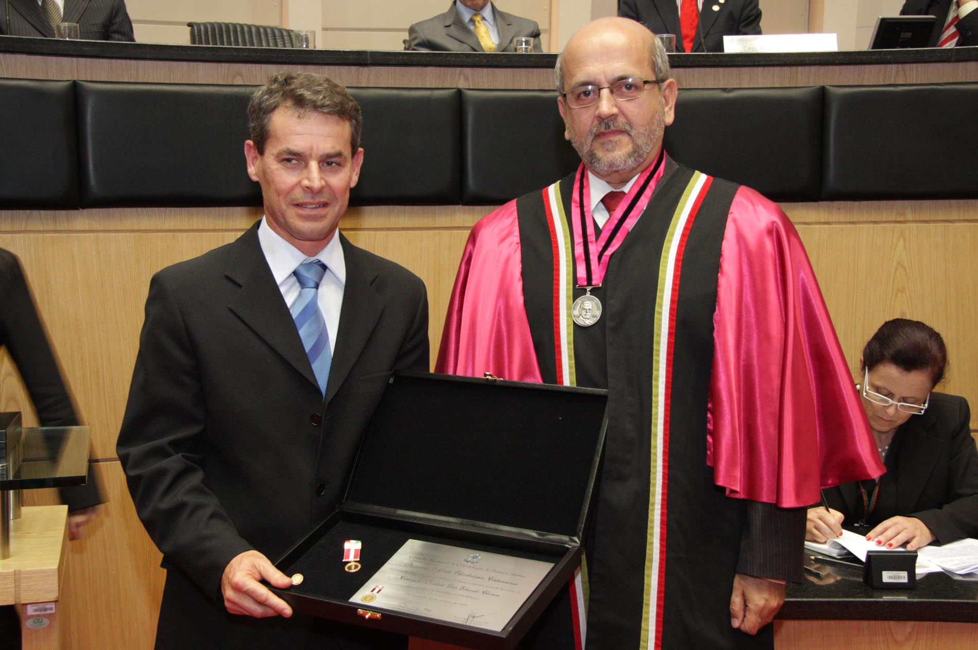 Sessão Especial em homenagem ao Dia do Cirurgião Dentista