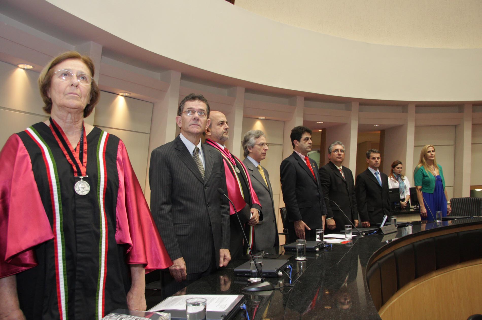 Sessão Especial em homenagem ao Dia do Cirurgião Dentista