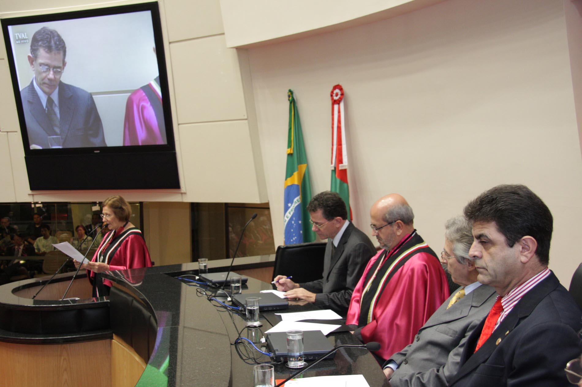 Sessão Especial em homenagem ao Dia do Cirurgião Dentista