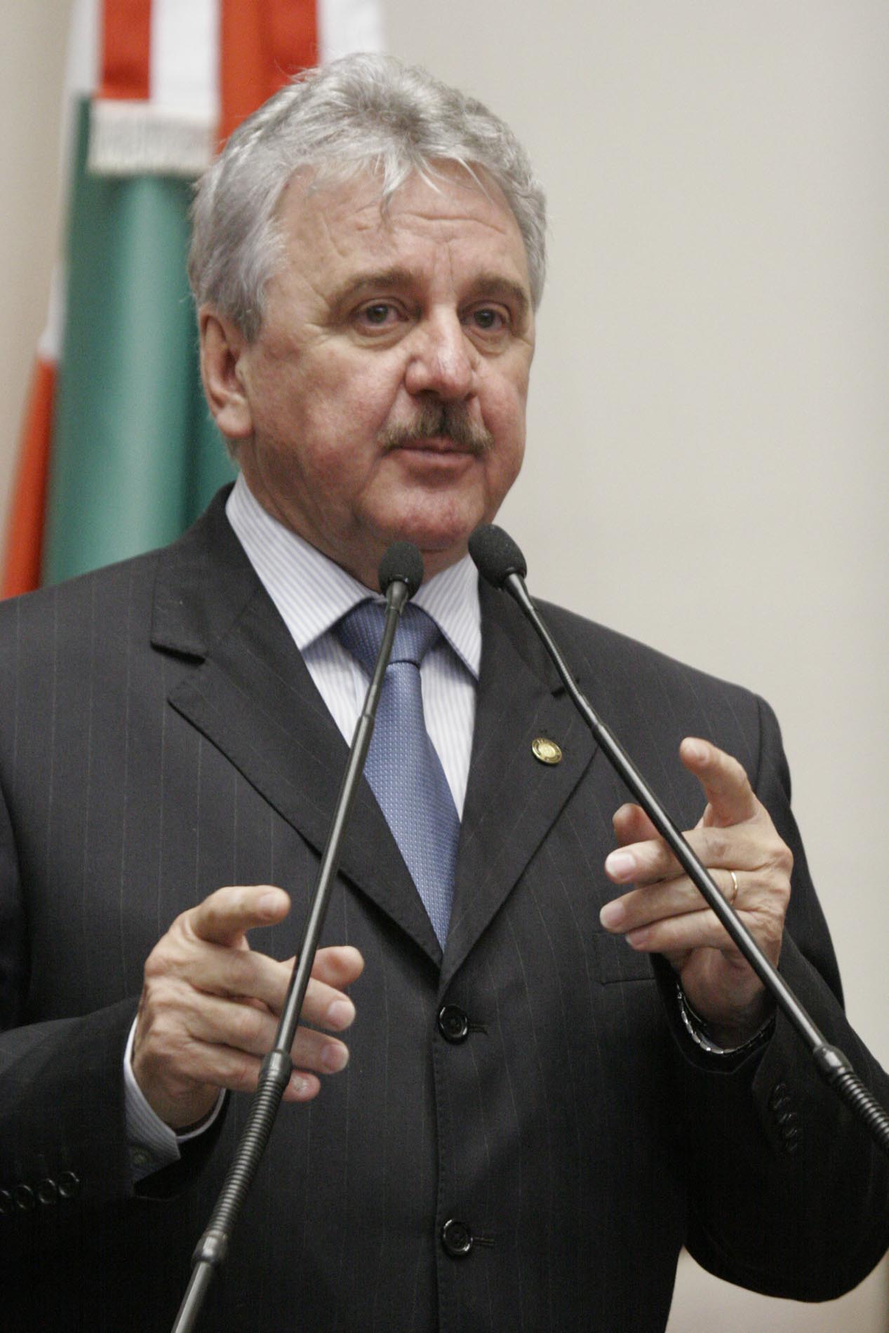 Deputado Moacir Sopelsa (PMDB)