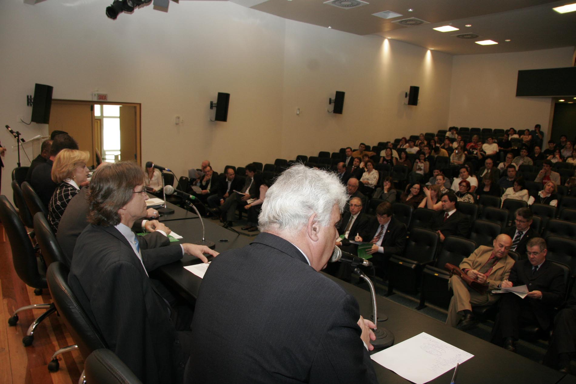 Seminário a fim de promover o debate sobre O Sistema ACAFE e o futuro das Universidades Comunitárias