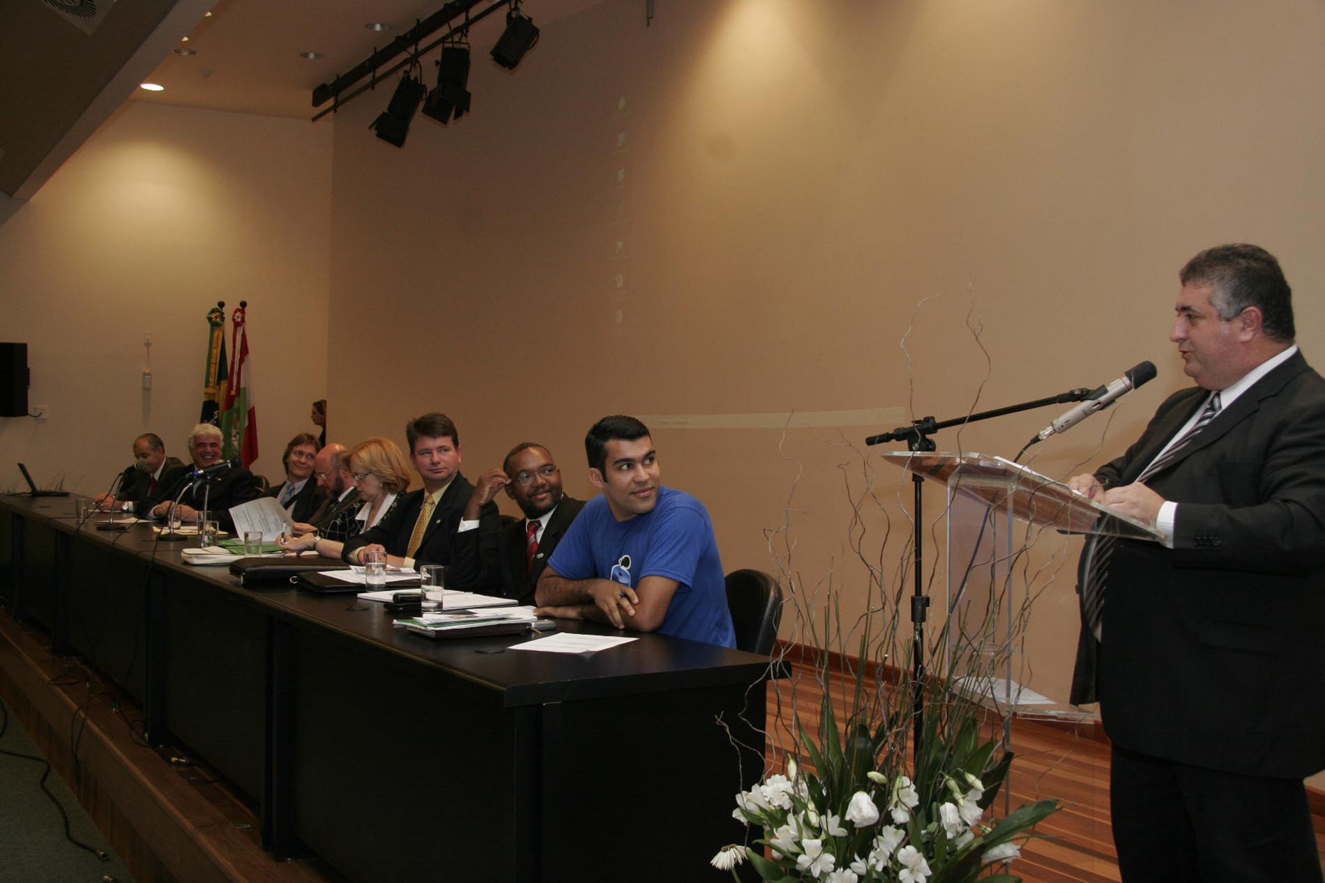 Seminário a fim de promover o debate sobre O Sistema ACAFE e o futuro das Universidades Comunitárias