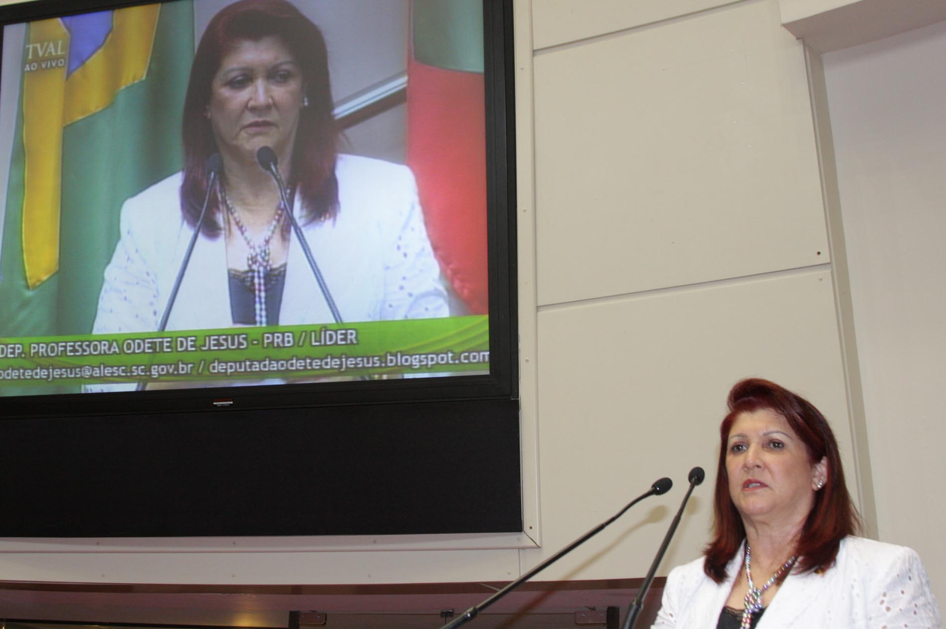 Deputada Professora Odete de Jesus (PRB)