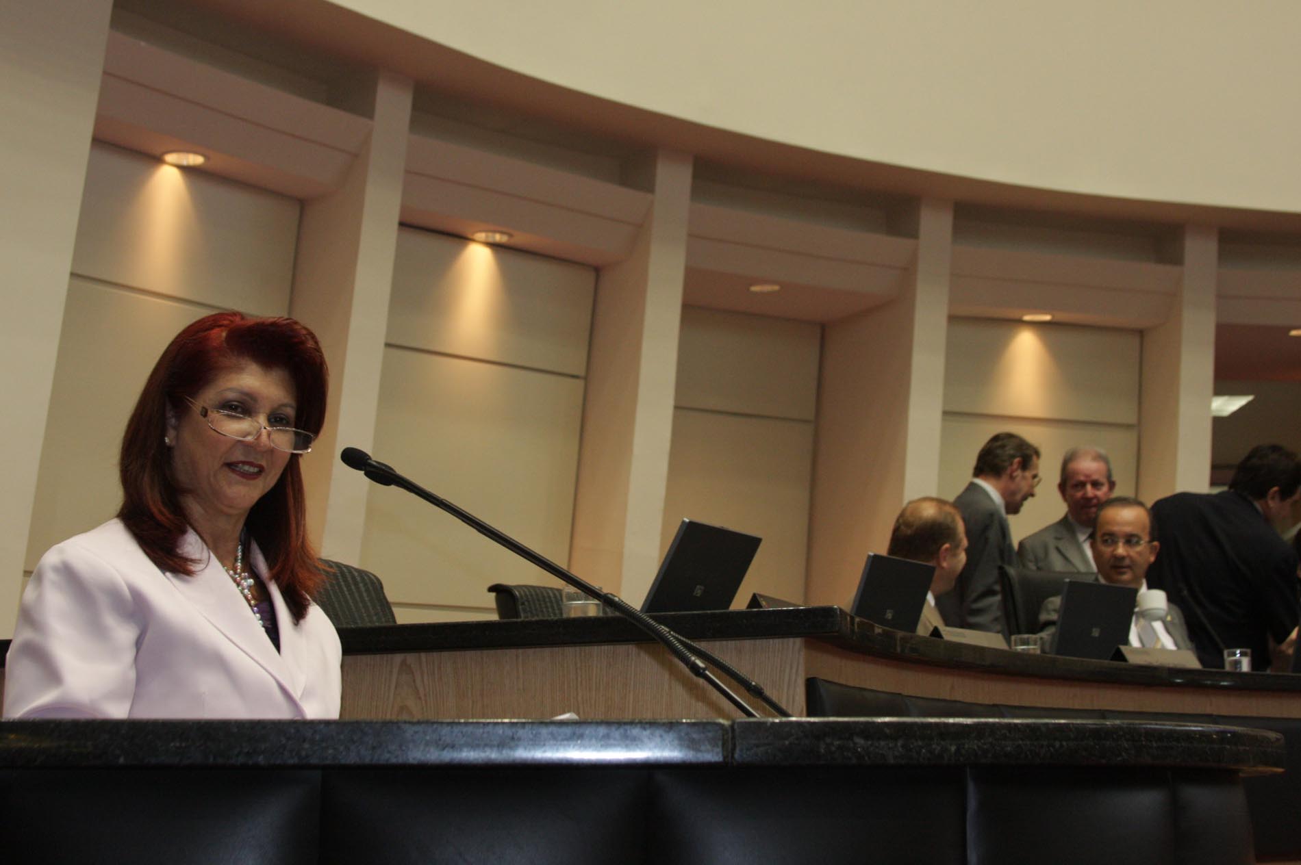 Deputada Professora Odete de Jesus (PRB)