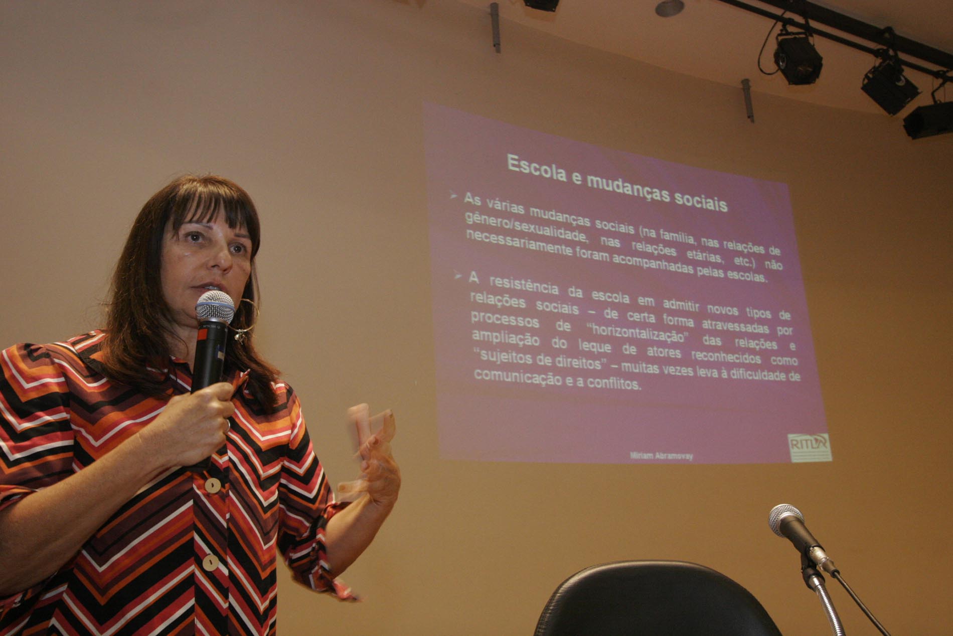 Seminário Regional  - Os Desafios da Educação Brasileira: Violência e Drogas nas Escolas -