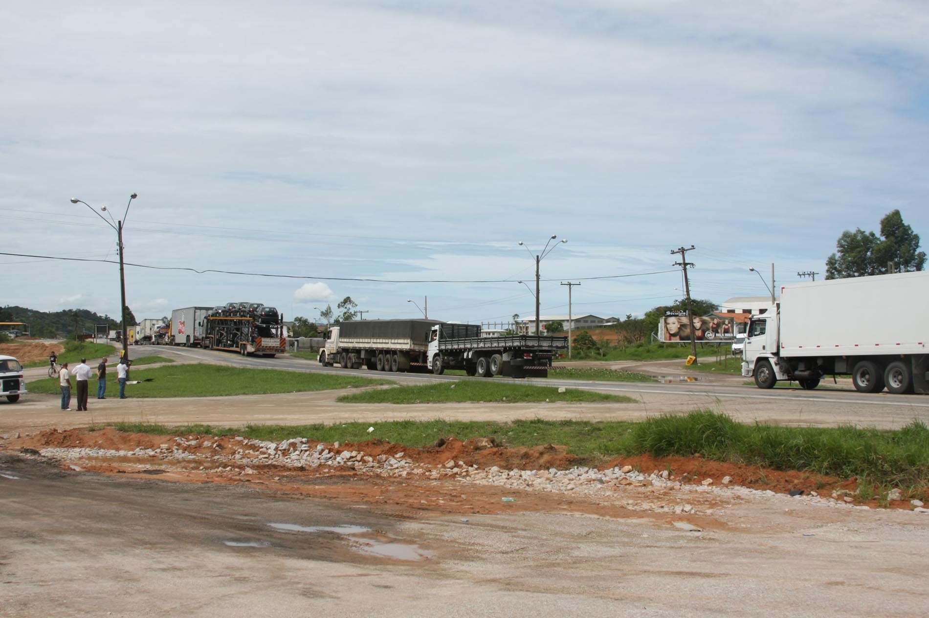 Audiência Pública para discutir proposta de um elevado na entrada norte do município de Paulo Lopes