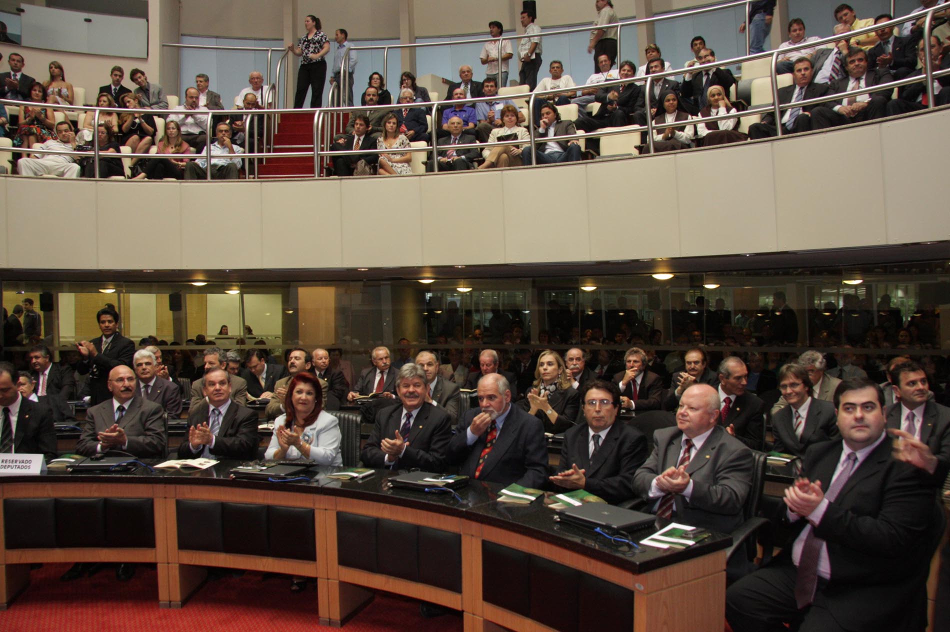 Sessão Solene de Concessão da Comenda do Legislativo Catarinense
