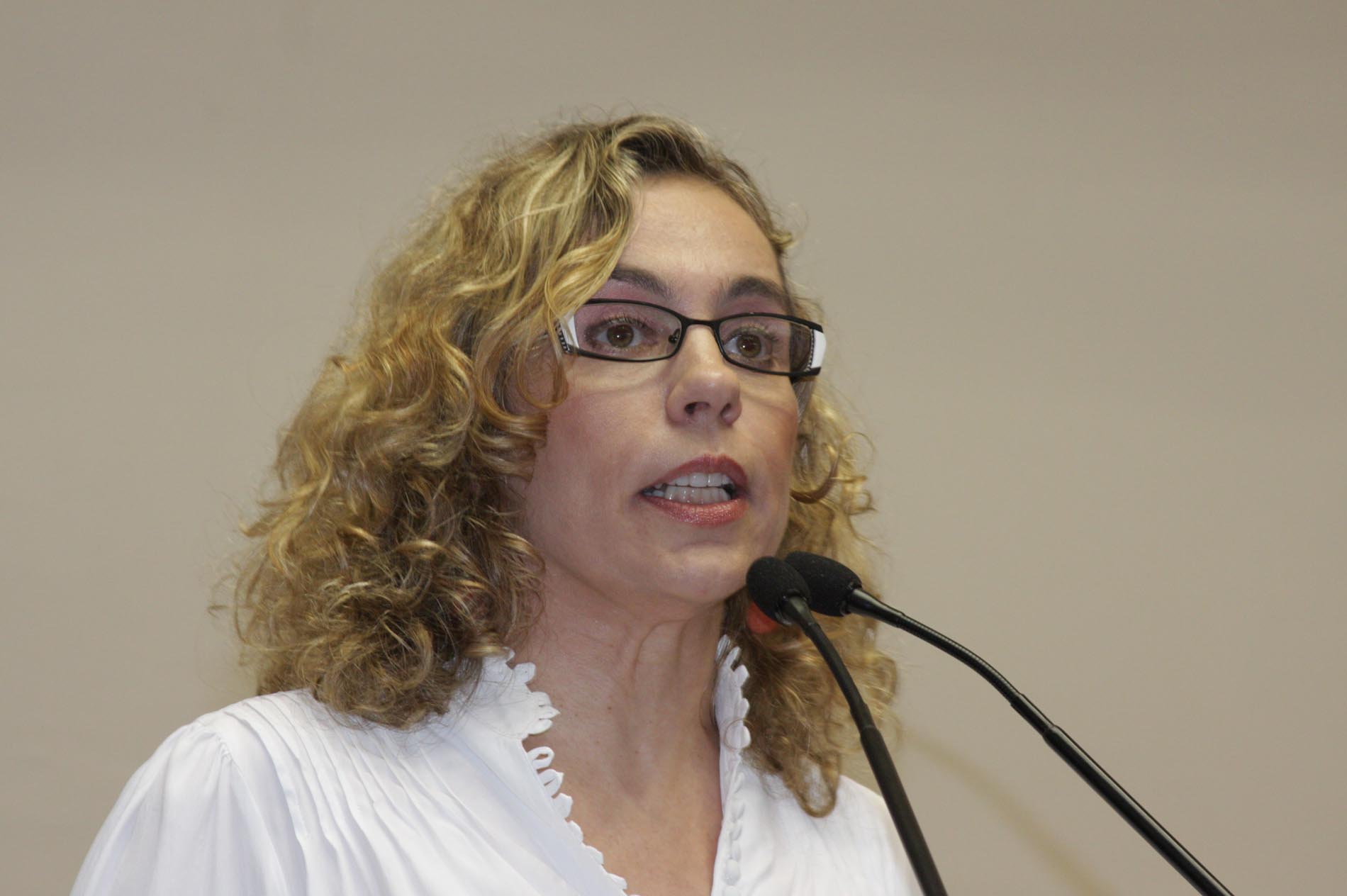Deputada Ana Paula Lima (PT)