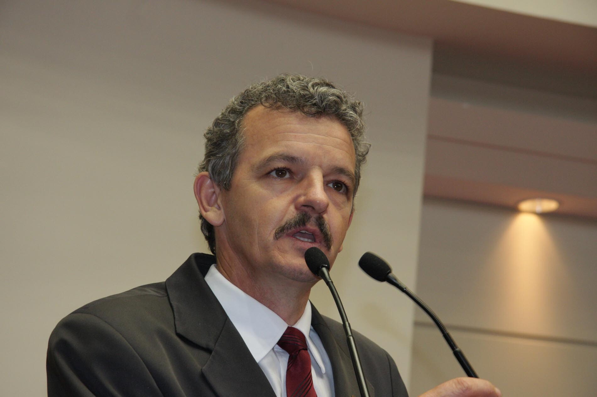 Dos Gabinetes – Dresch destaca mudanças feitas pelo governo federal no Código Florestal