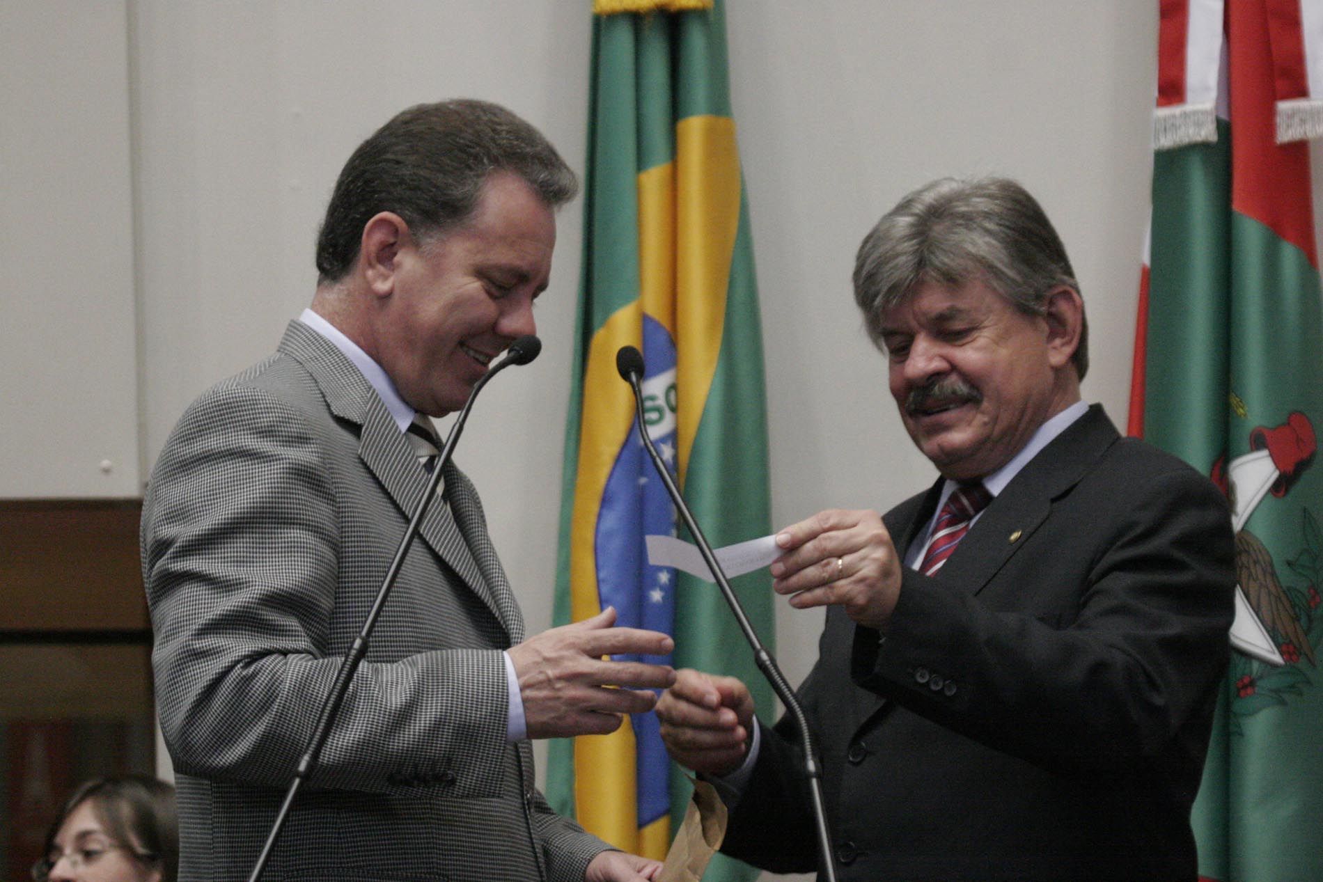 Sorteio das escolas - Parlamento Jovem