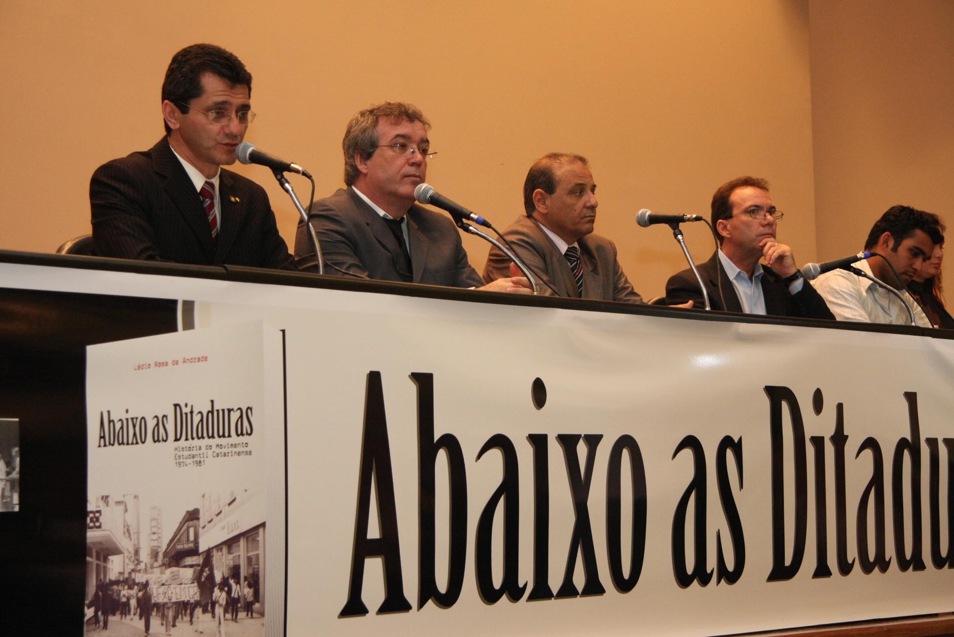 Ato Parlamentar Solene marcando os 30 anos da Novembrada