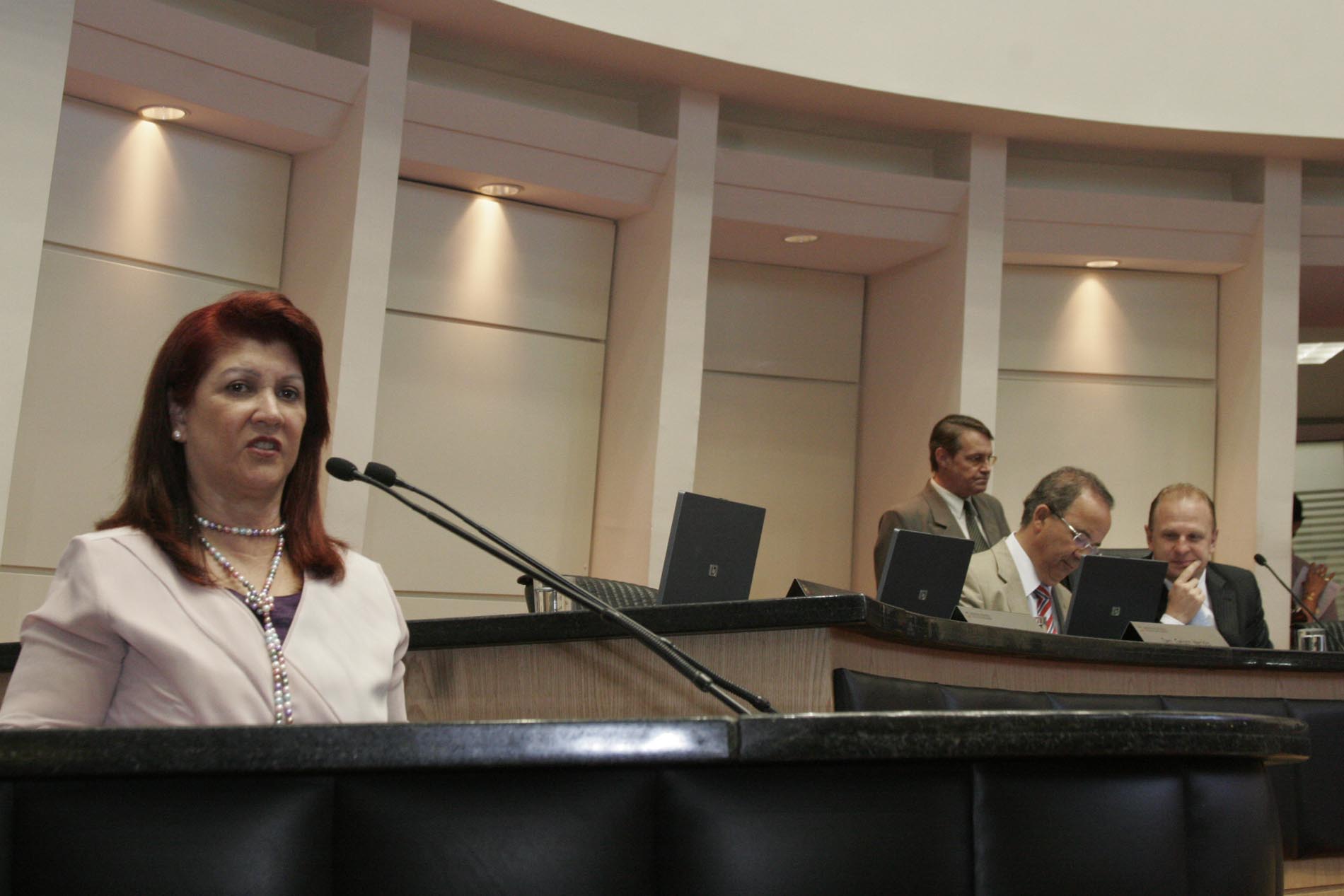 Deputada Professora Odete de Jesus (PRB)