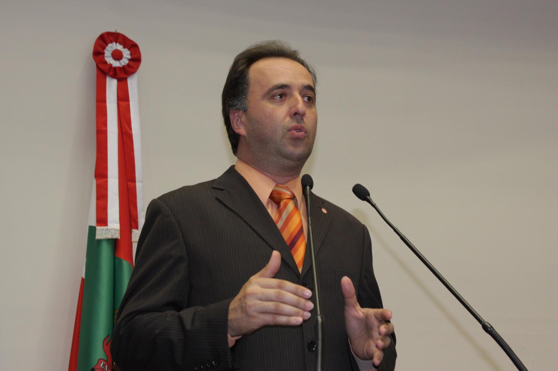 Hospitais deverão divulgar médicos responsáveis por equipe de plantão