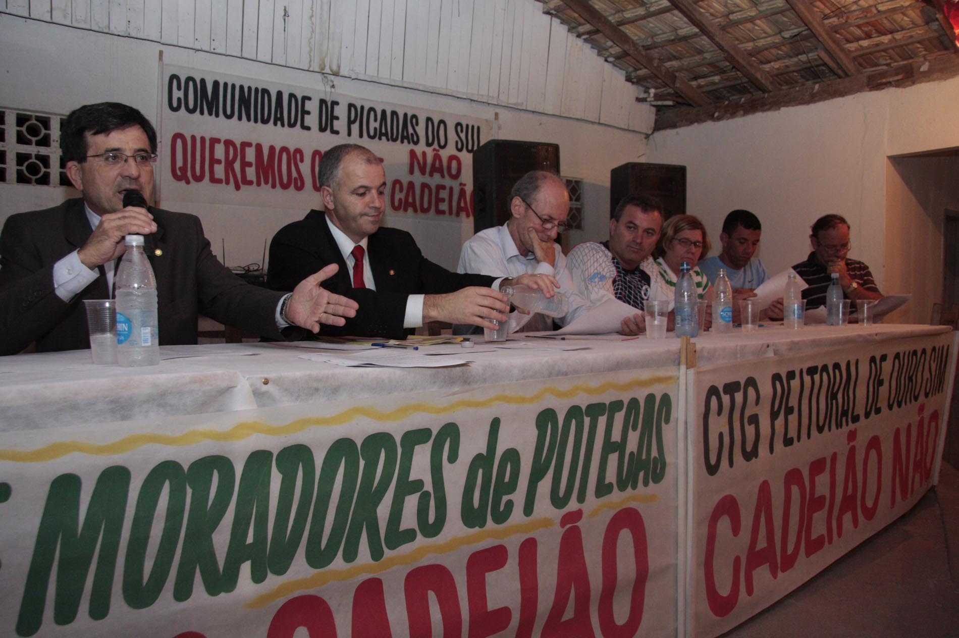 Audiência Pública para Propor soluções para a Transferência do Canil e Cavalaria da PM e construção de um Presídio Regional em Potecas.