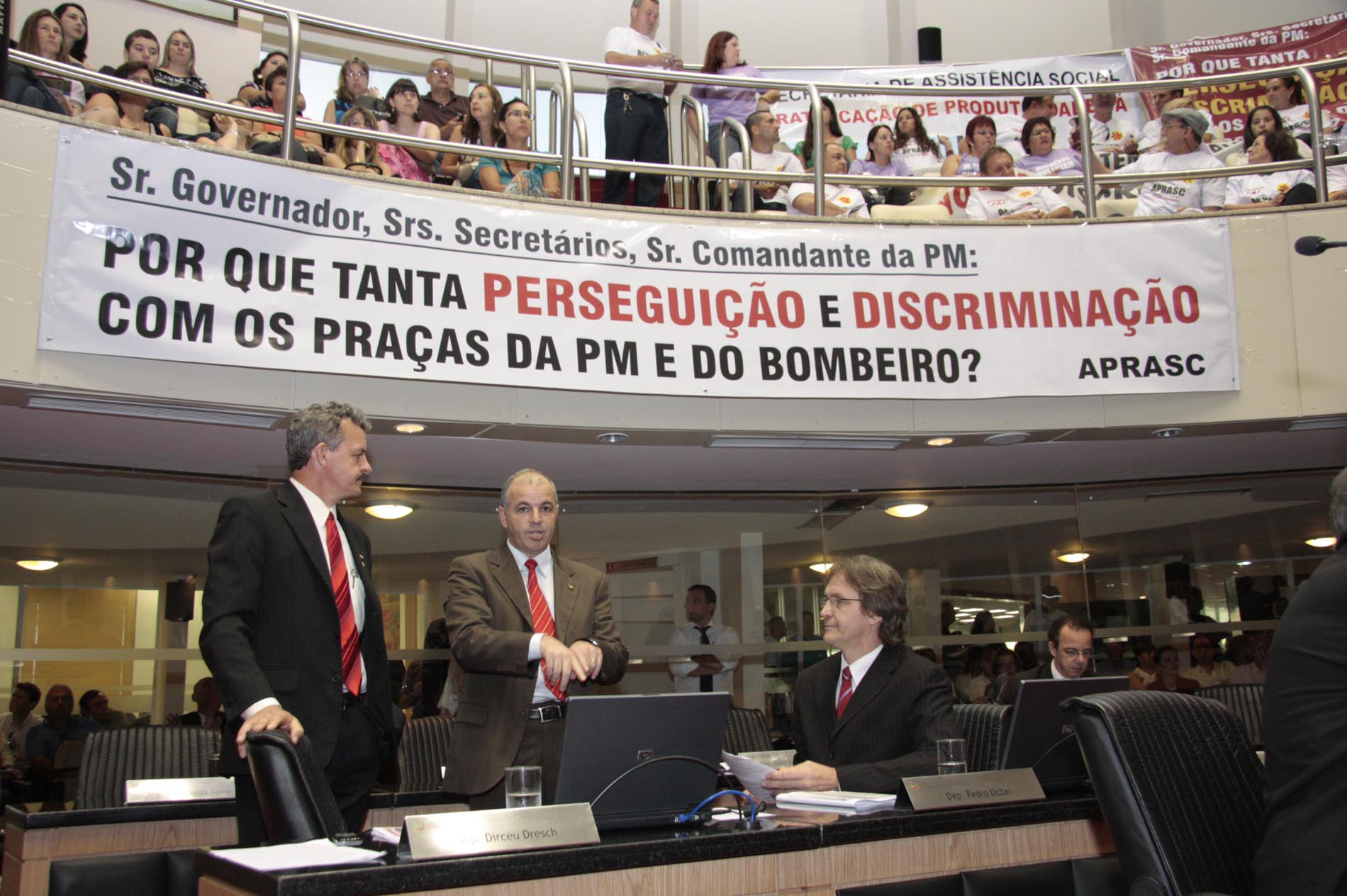 Sessão Extraordinária para leitura de Mensagens Governamentais