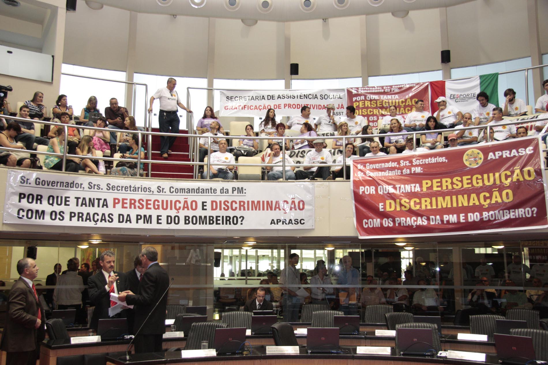 Aprasc movimenta o Legislativo na busca pelo cumprimento da Lei nº 254 que completa seis anos