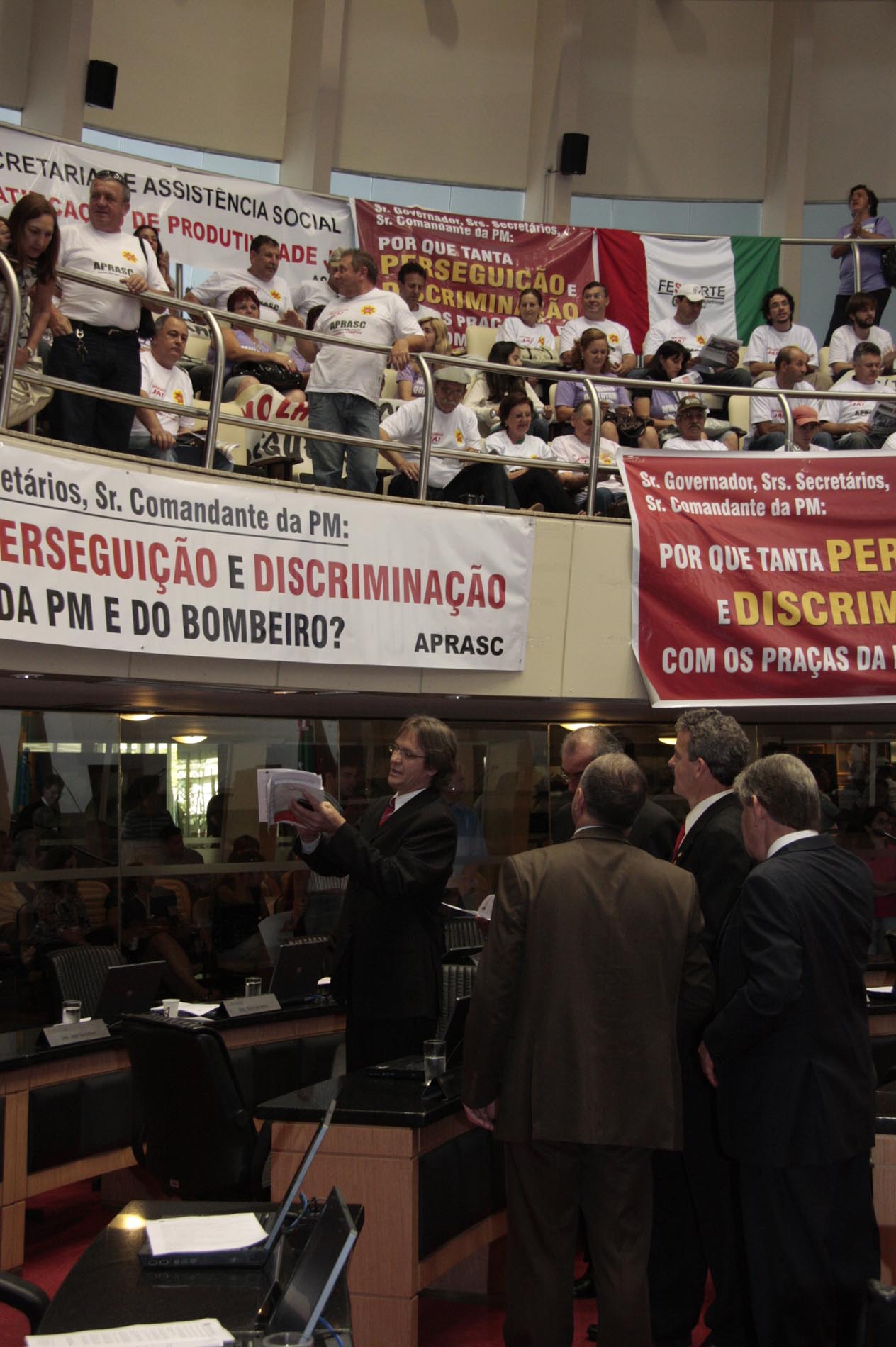 Sessão Extraordinária para leitura de Mensagens Governamentais