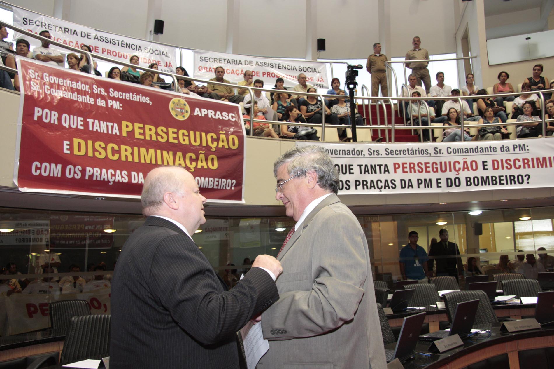 Sessão Extraordinária para leitura de Mensagens Governamentais