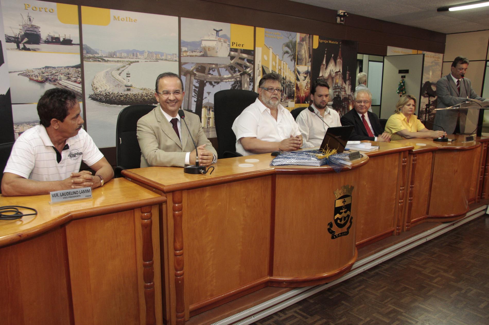 Assinatura de convênio - Câmara Municipal de Itajaí