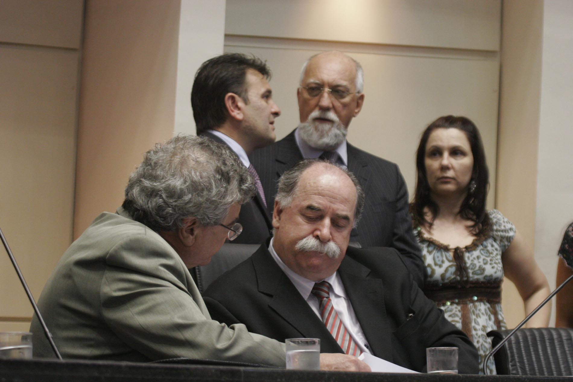 Comissões de Finanças e Tributação e Constituição e Justiça votam projetos polêmicos