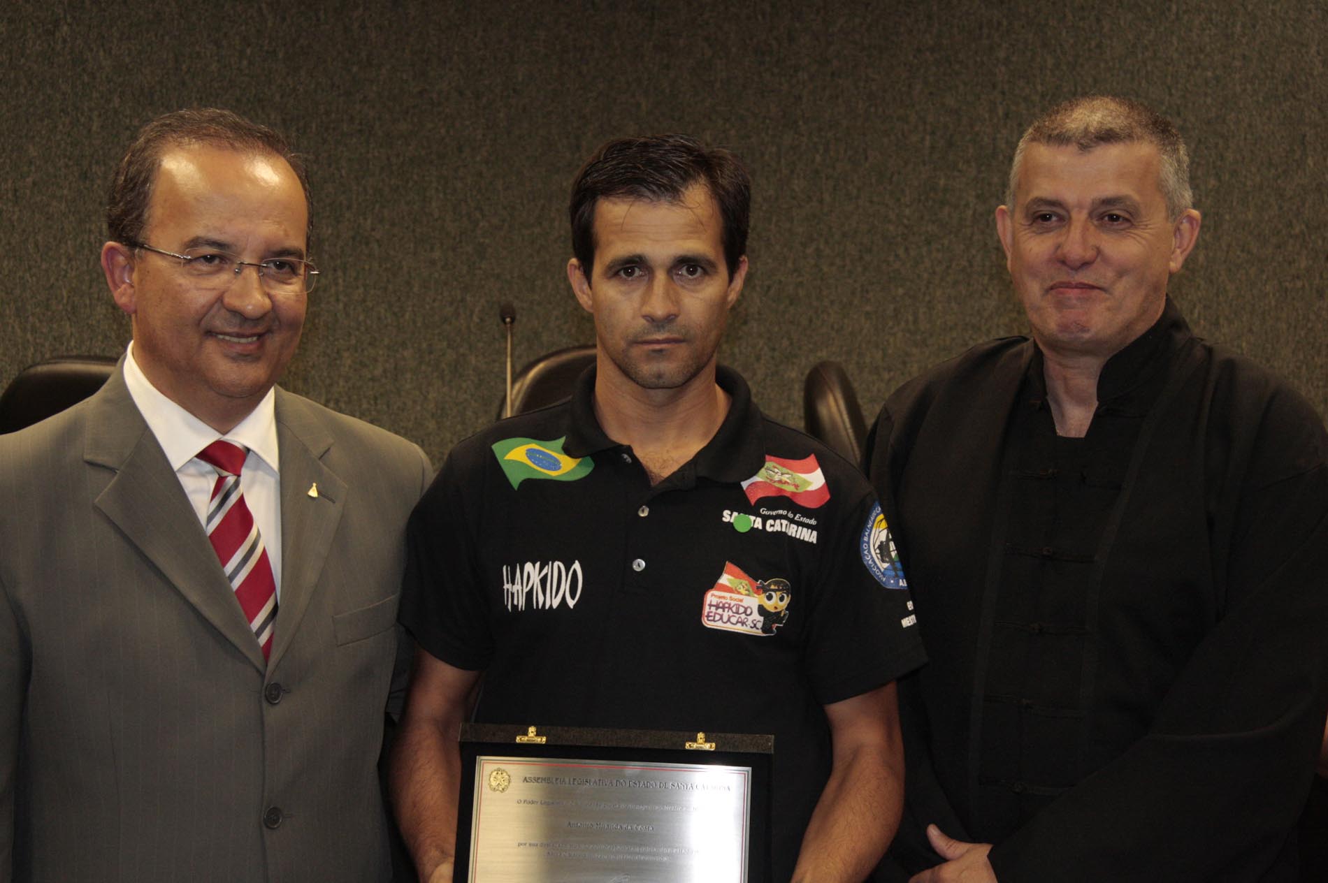 Ato Solene em homenagem aos Desportistas de Artes Marciais do Projeto Social Hapkido Educar