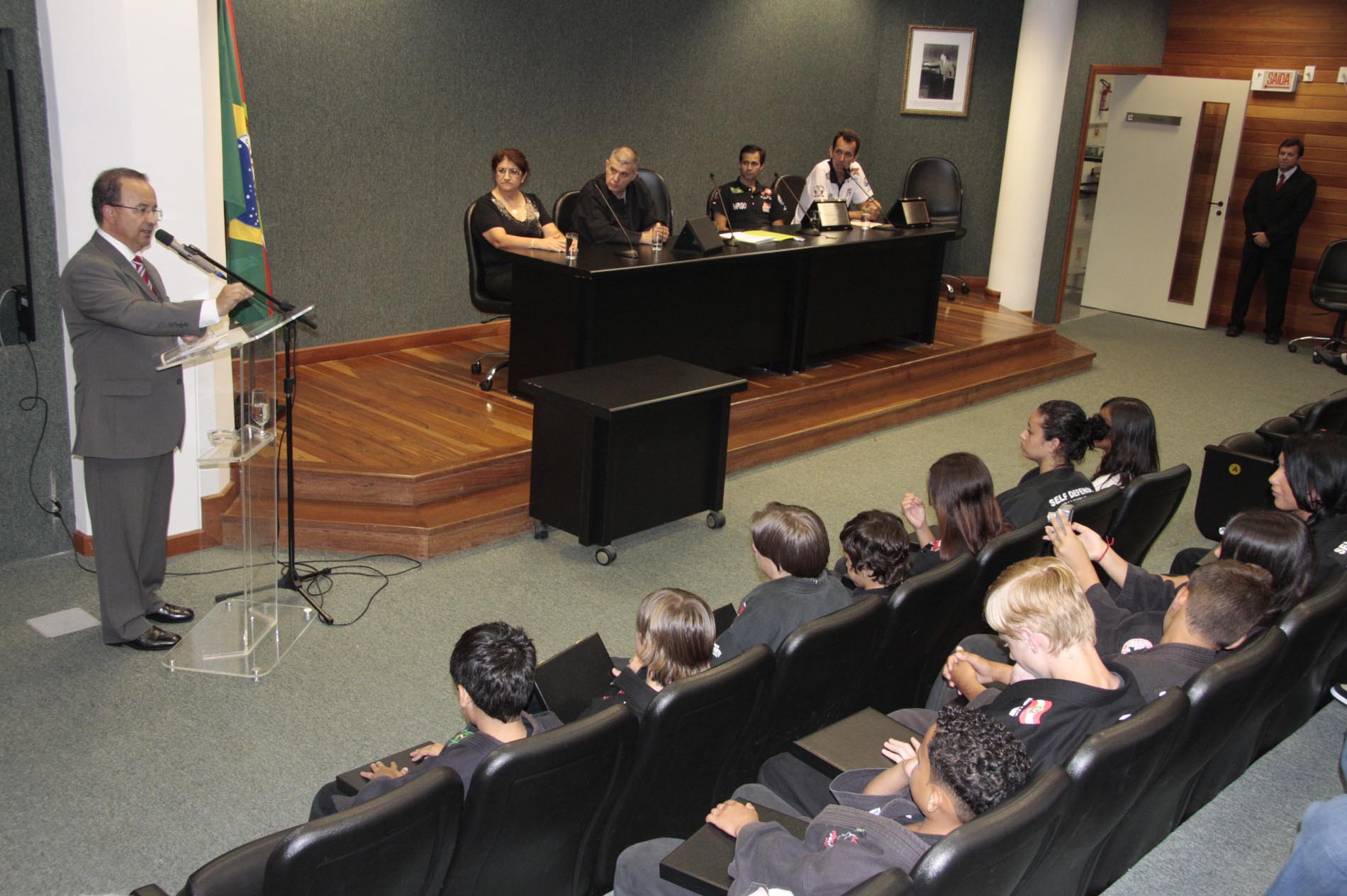 Ato Solene em homenagem aos Desportistas de Artes Marciais do Projeto Social Hapkido Educar