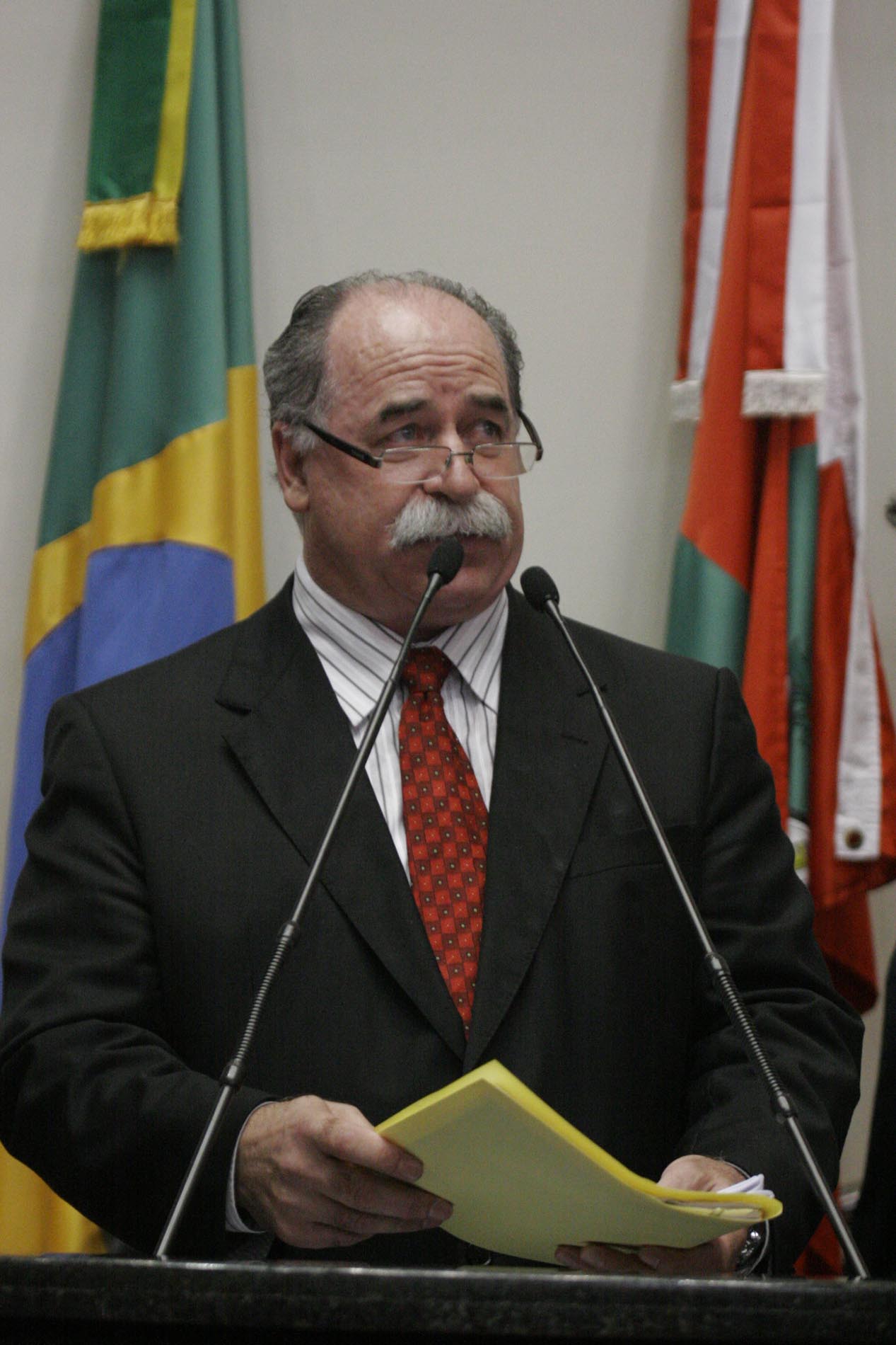 Deputado Romildo Titon (PMDB)