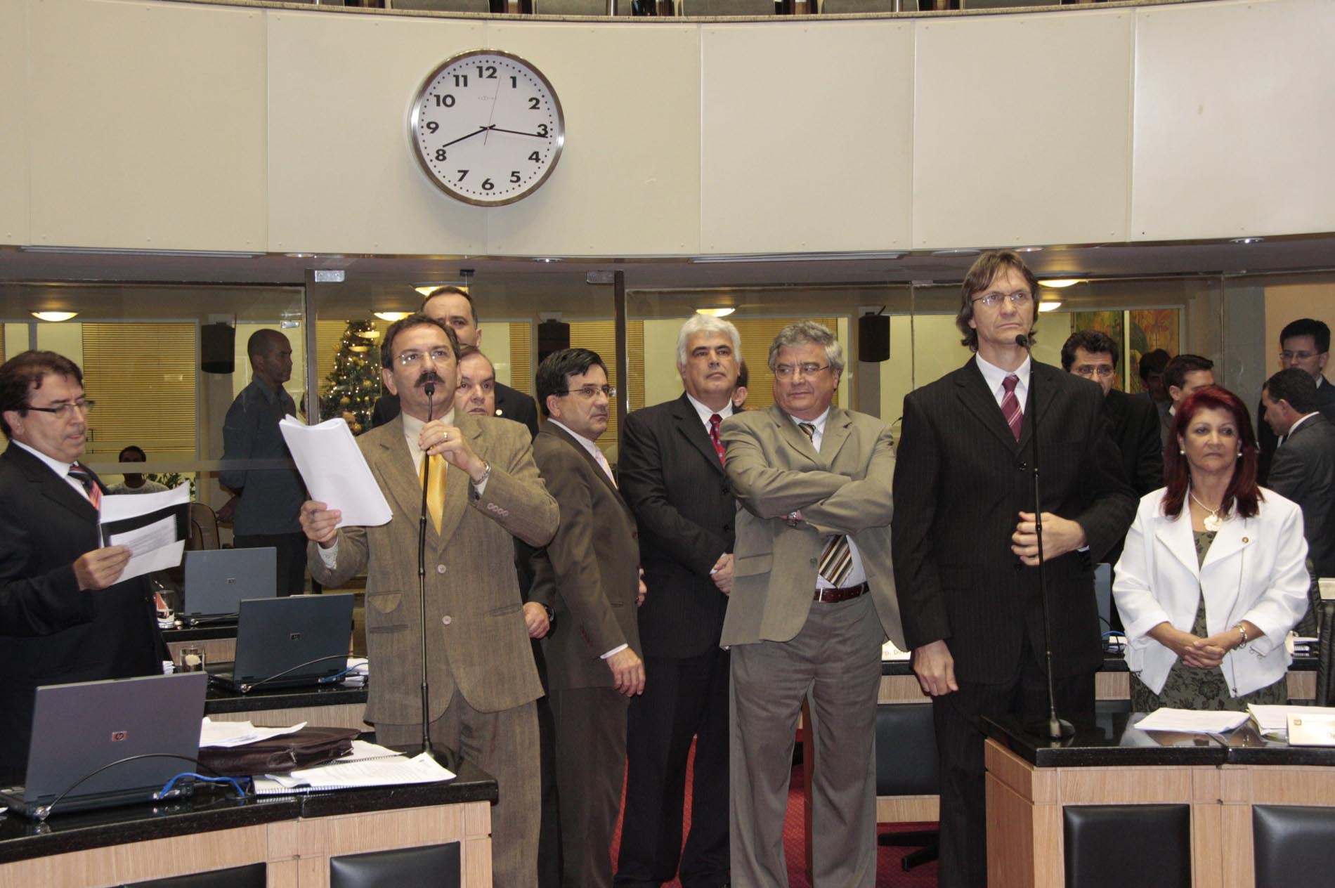 Sessão Extra Ordinária - Plenário Osni Régis