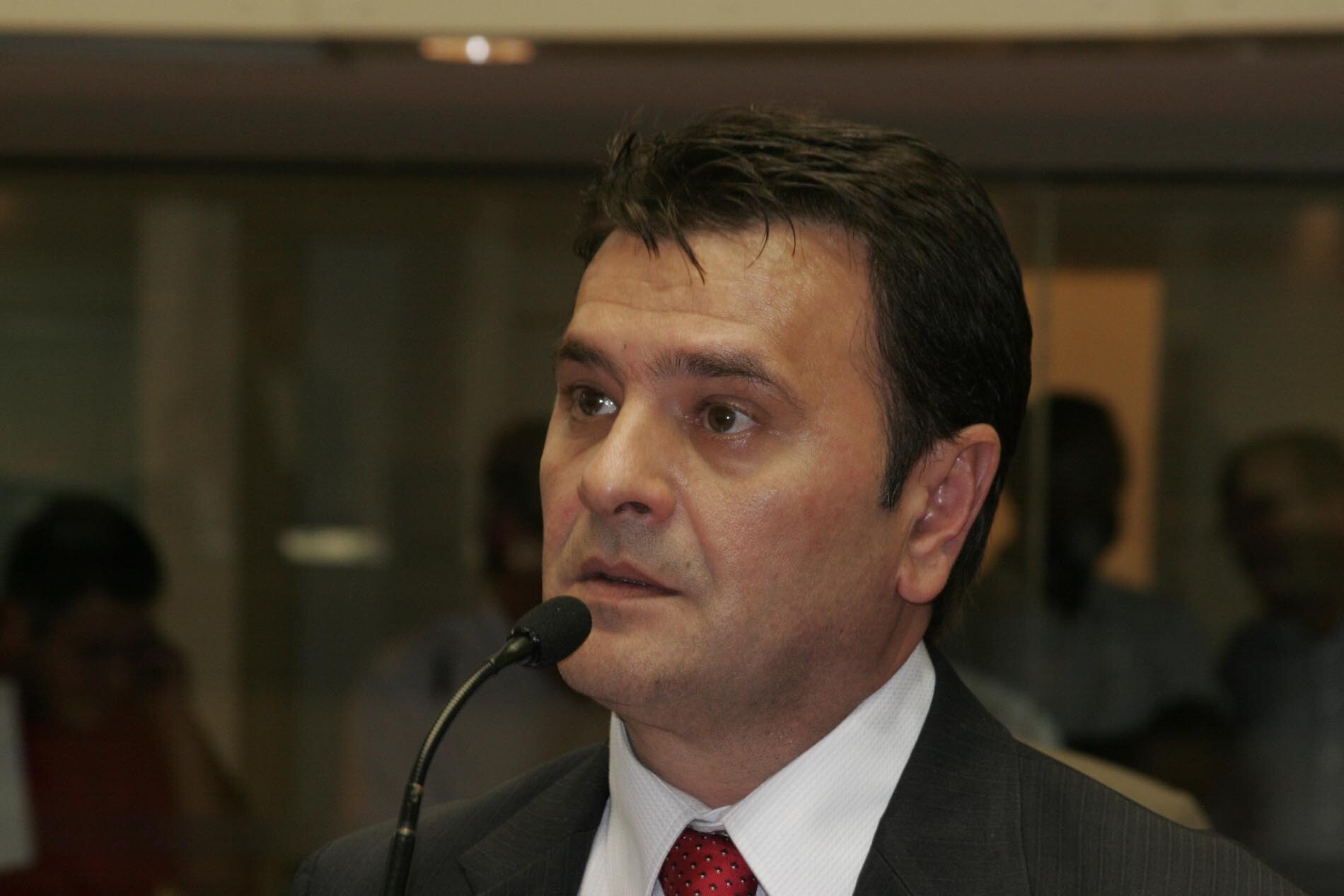 Dos Gabinetes – Governador assina protocolo de intenções para a instalação da ZF em Lages