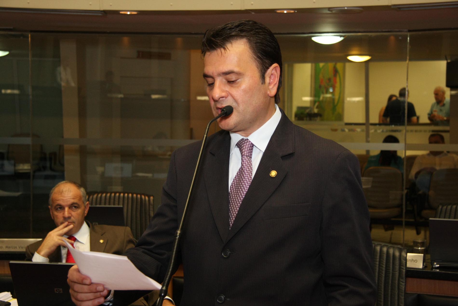 Deputado Elizeu Mattos (PMDB)