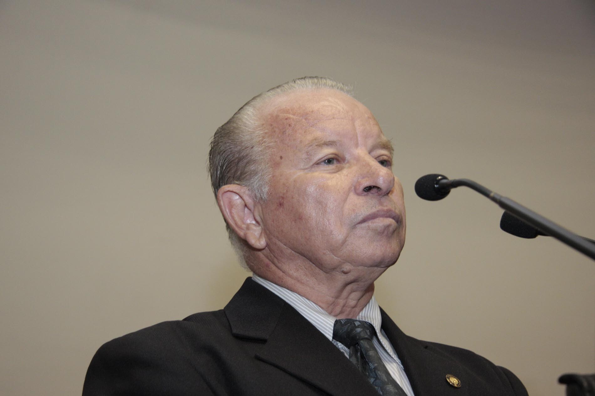 Dos Gabinetes – Deputado solicita alfândega para Porto Belo