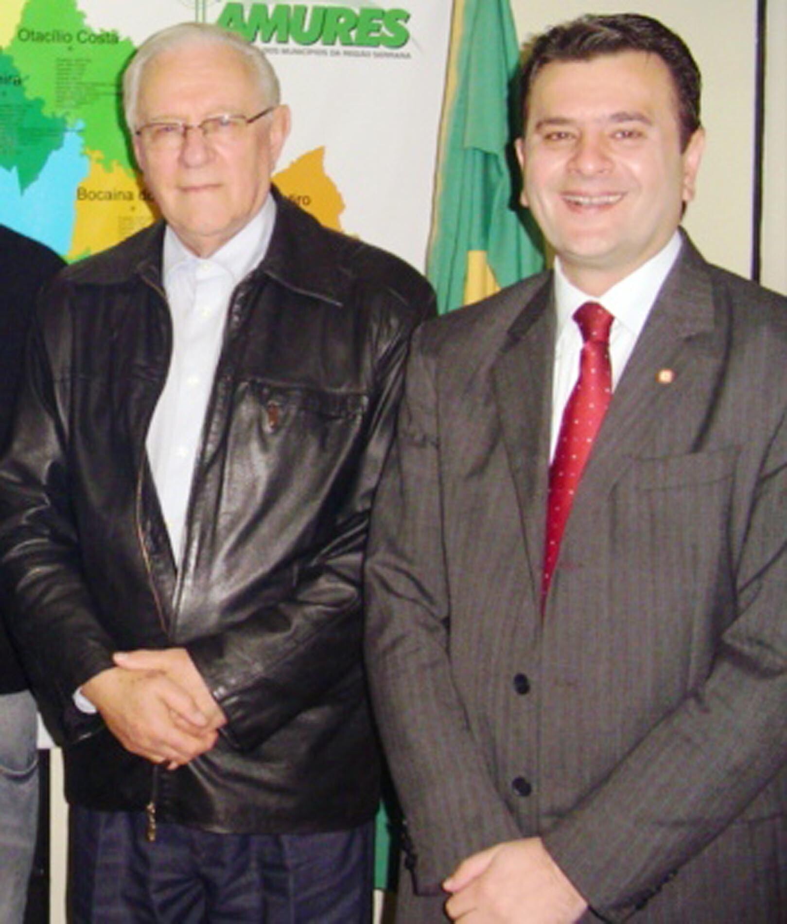 Dos Gabinetes – Líder do governo participa de celebração em homenagem a Dom Oneres