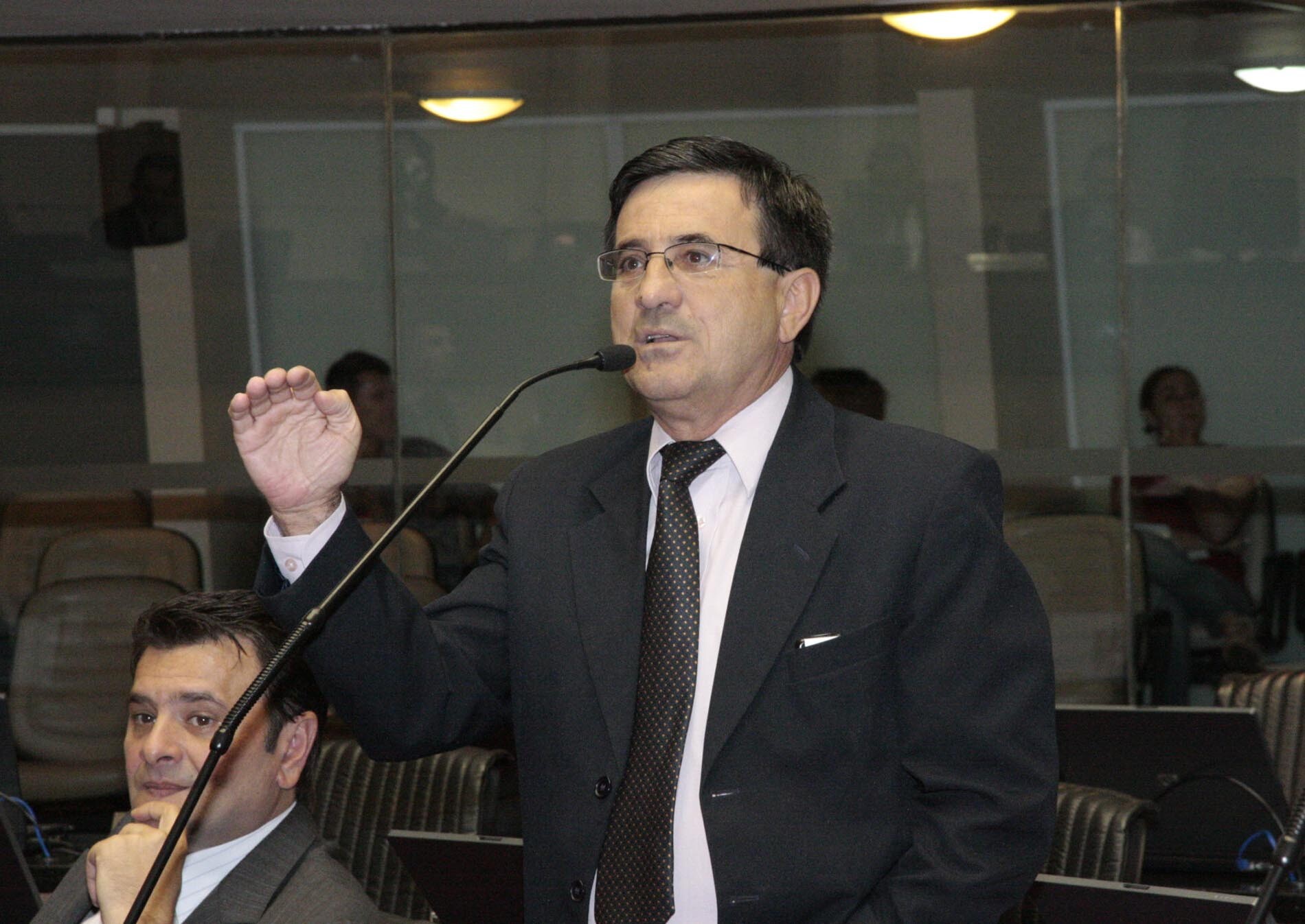 Dos Gabinetes – ‘Seriedade com o dinheiro público’, pede o deputado José Natal