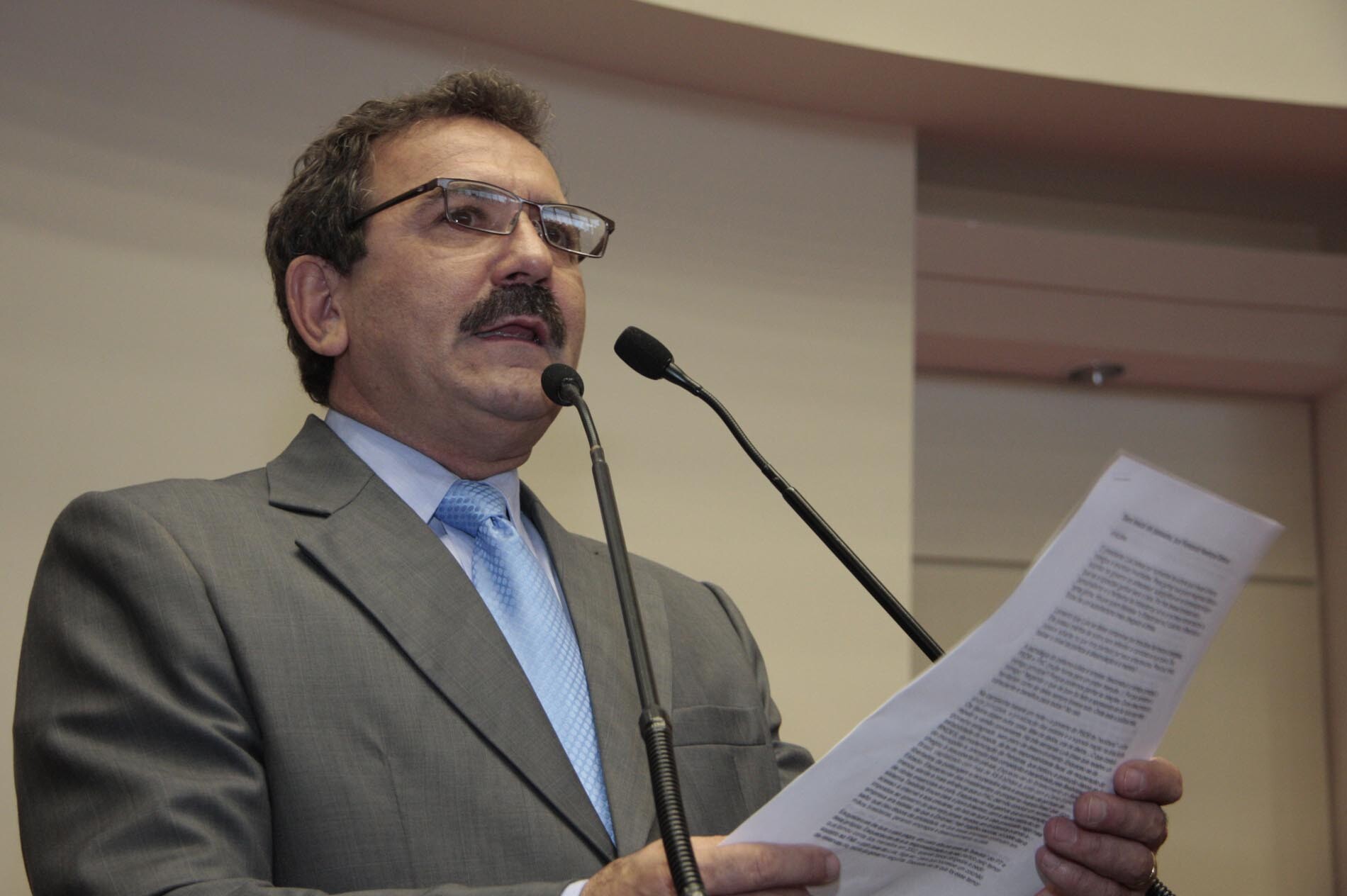 Dos Gabinetes – Deputado Venzon prestigia sessão da Câmara de Rio Rufino