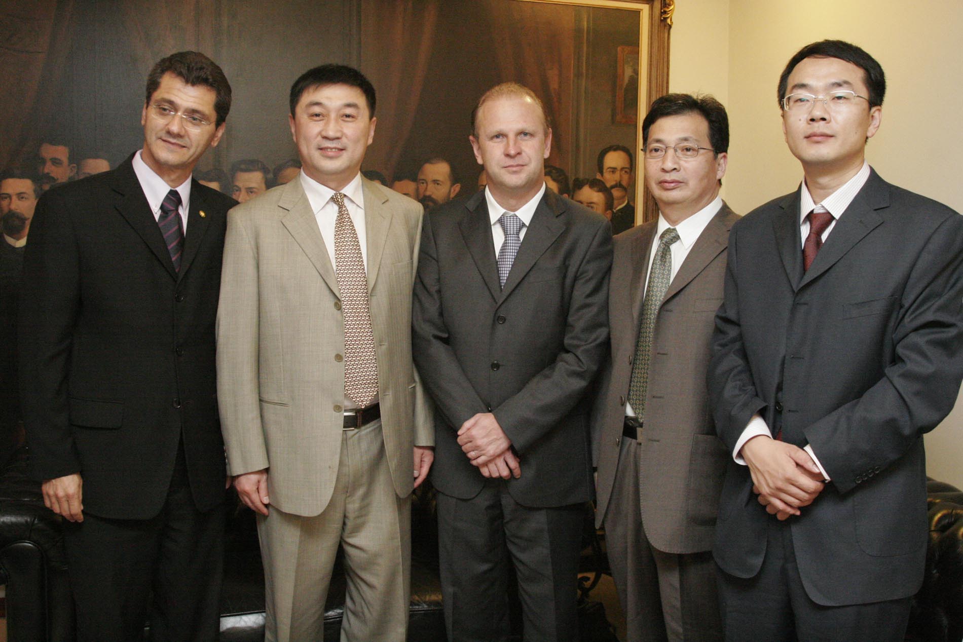 Comitiva Chinesa visita Assembleia Legislativa