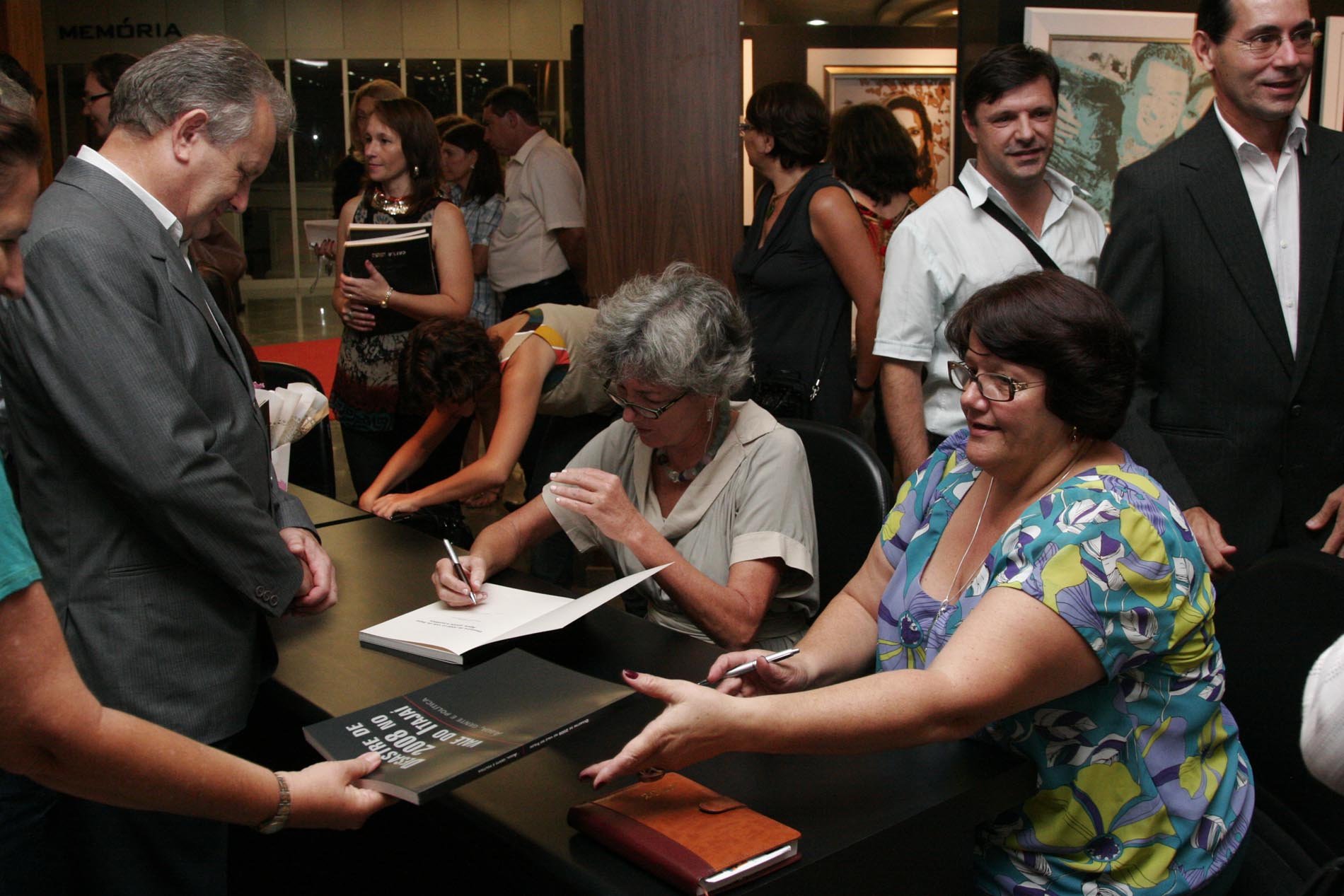 Lançamento do livro - Desastres de 2008 no Vale do Itajaí. Água